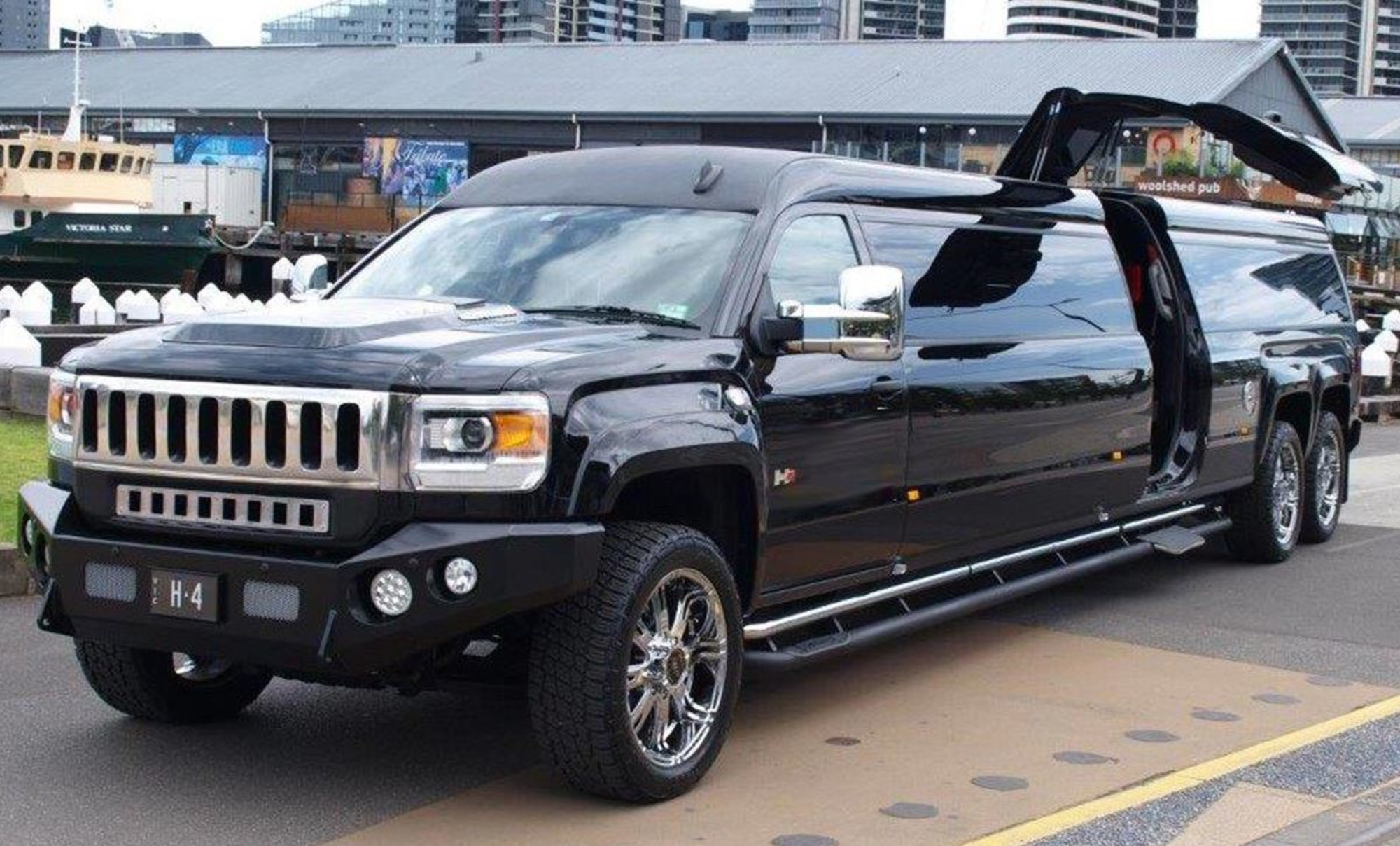 Hummer Limousines gallery image 23