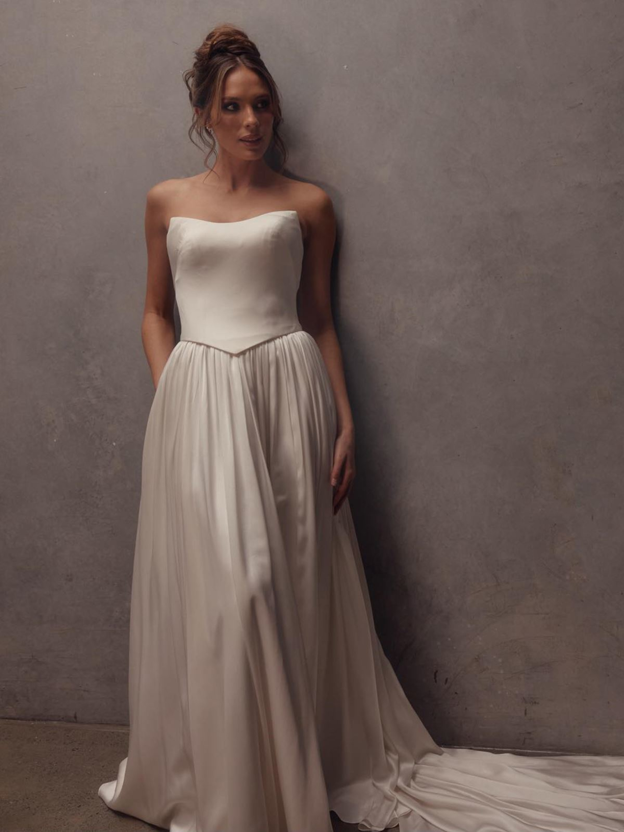 Hobnob Bridal gallery image 9