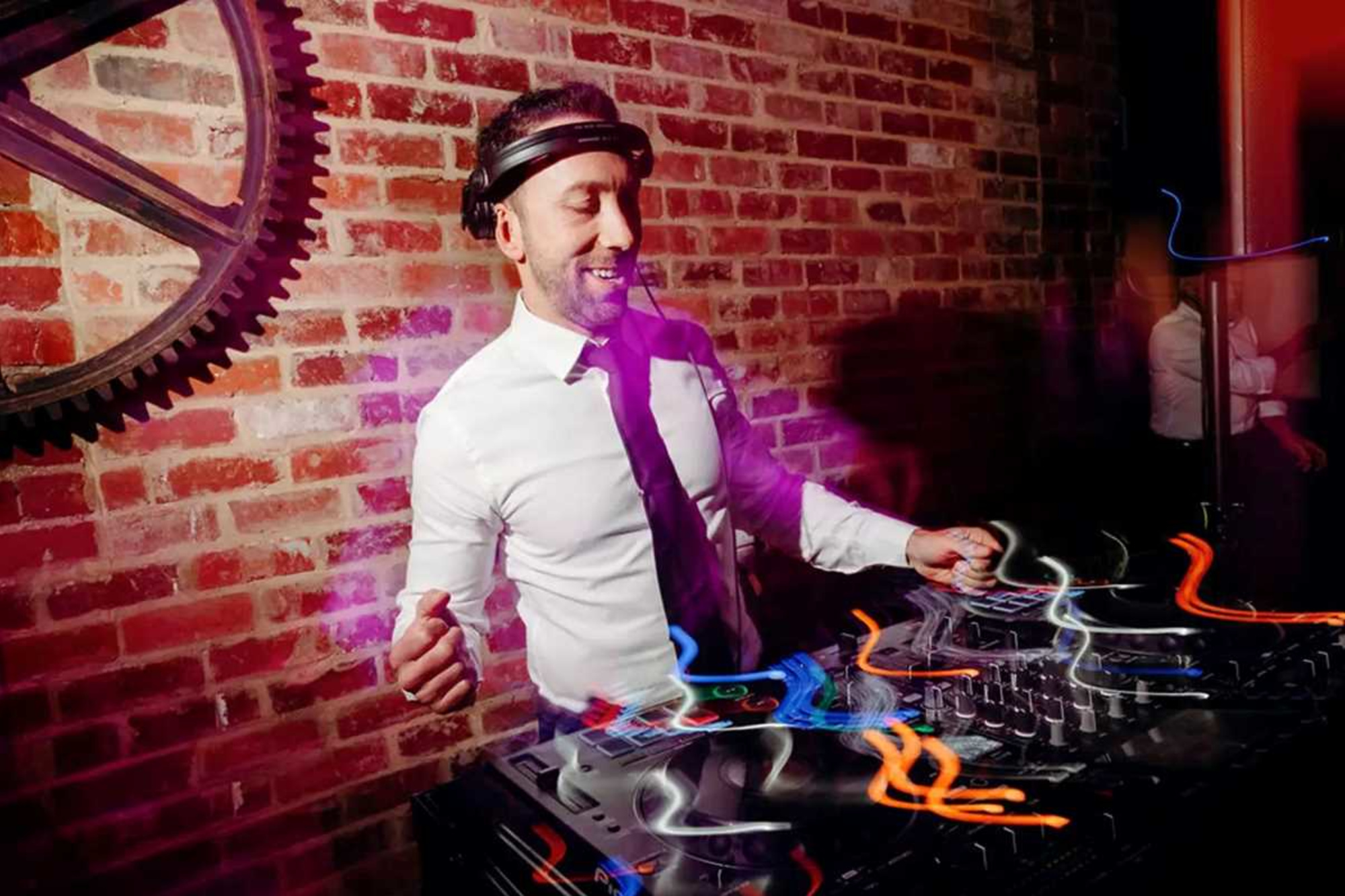 Wedding Chats gallery image 14