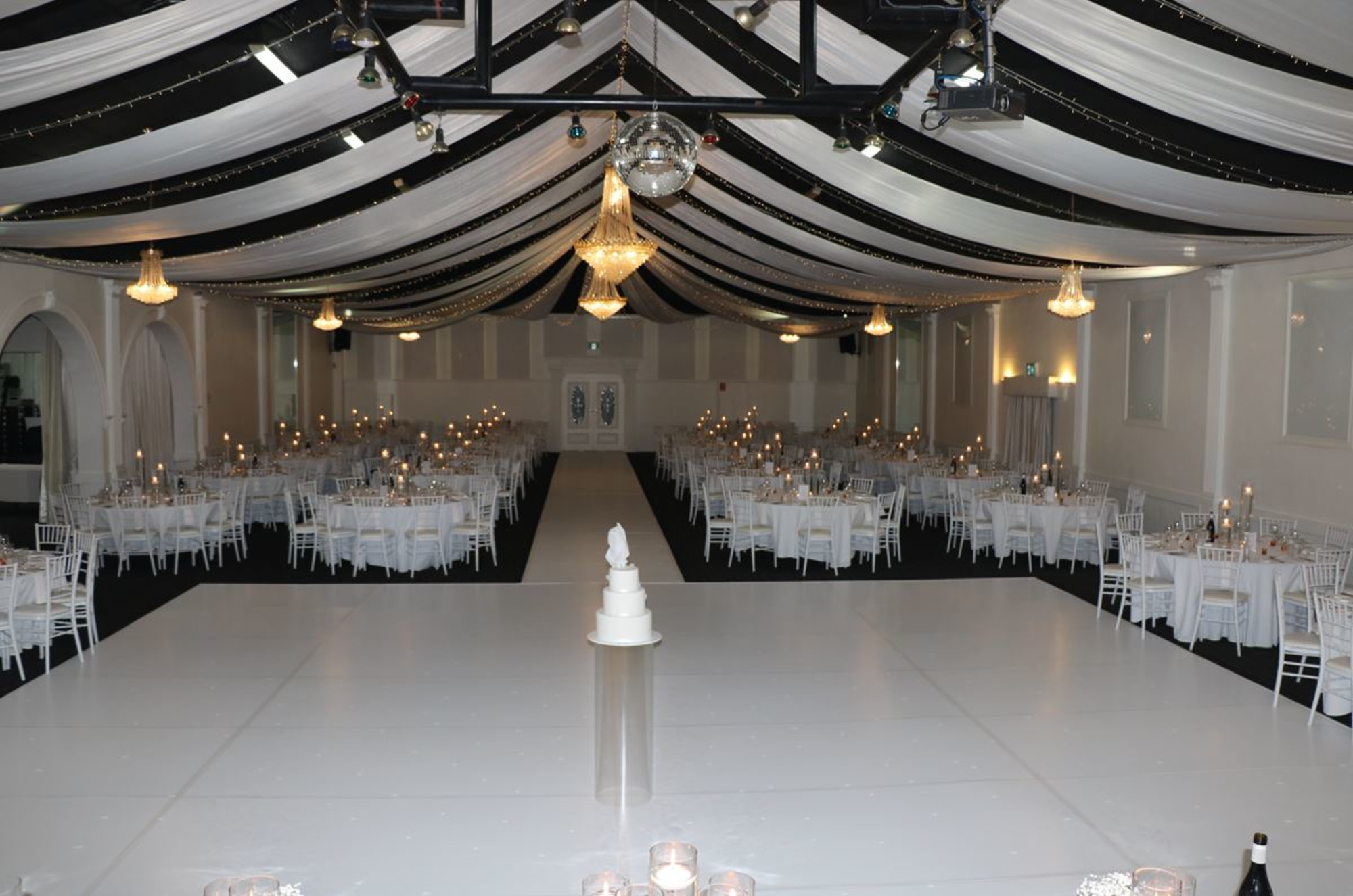 The Grand Ballroom gallery image 25