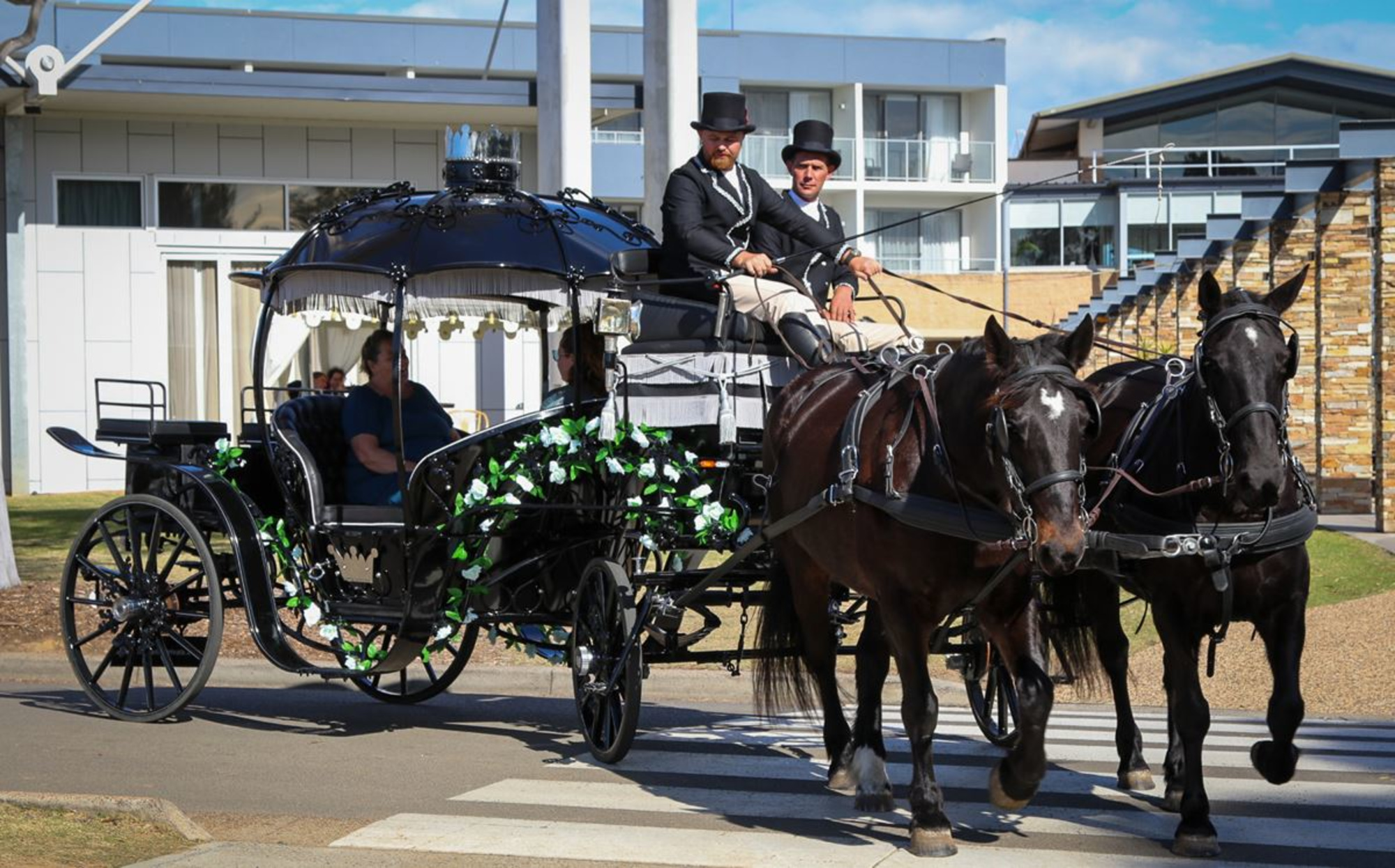 Cinderella Arrivals gallery image 12