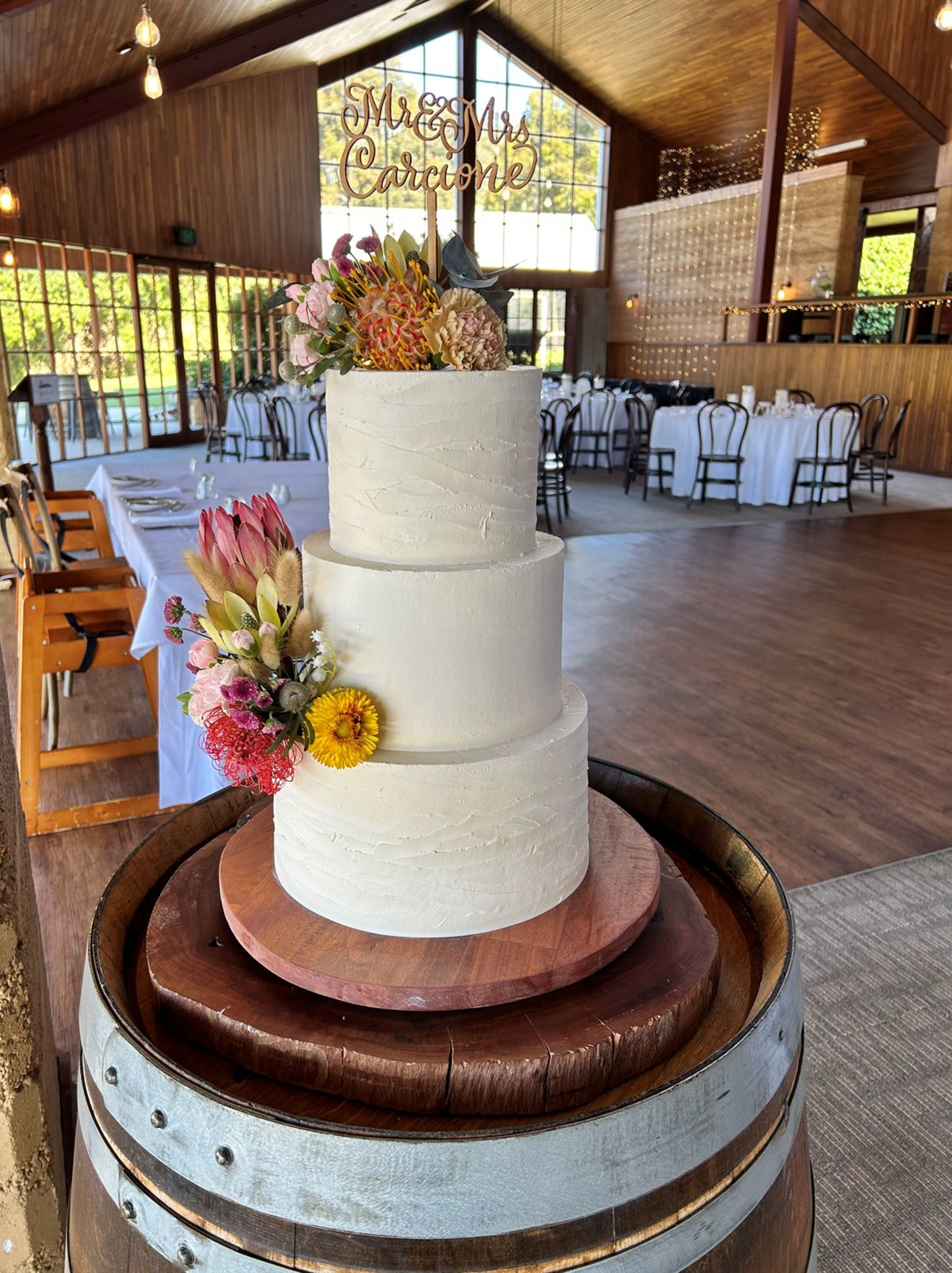 Robyn's Creative Cakes gallery image 7