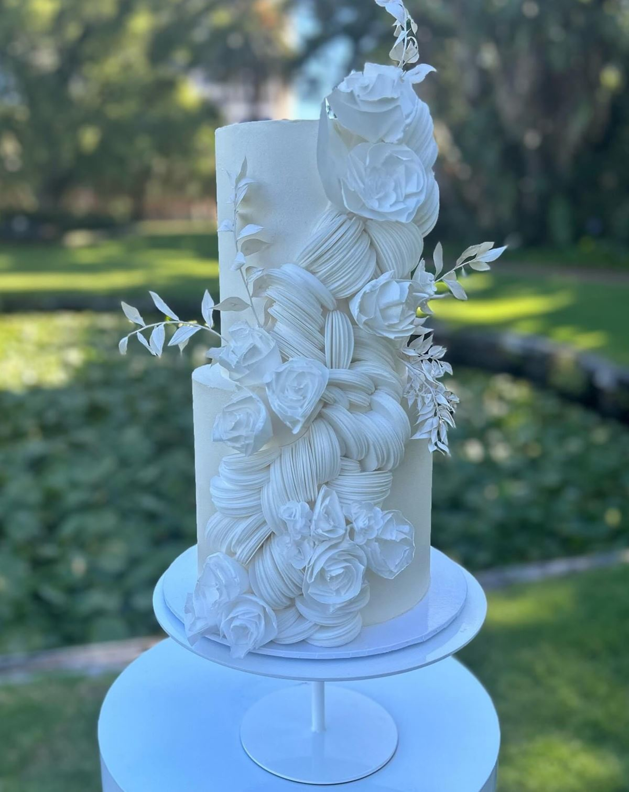 Robyn's Creative Cakes gallery image 9