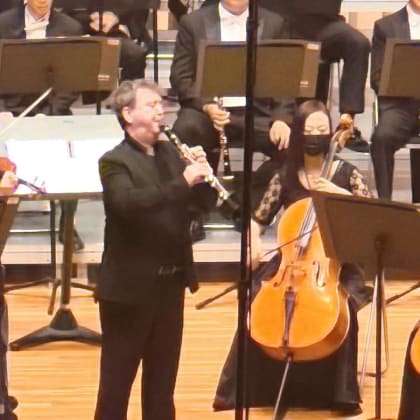 Director-solista con la Festival Strings Luzerne