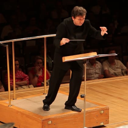 Dirigiendo la JONDE, Auditorio Nacional de Madrid