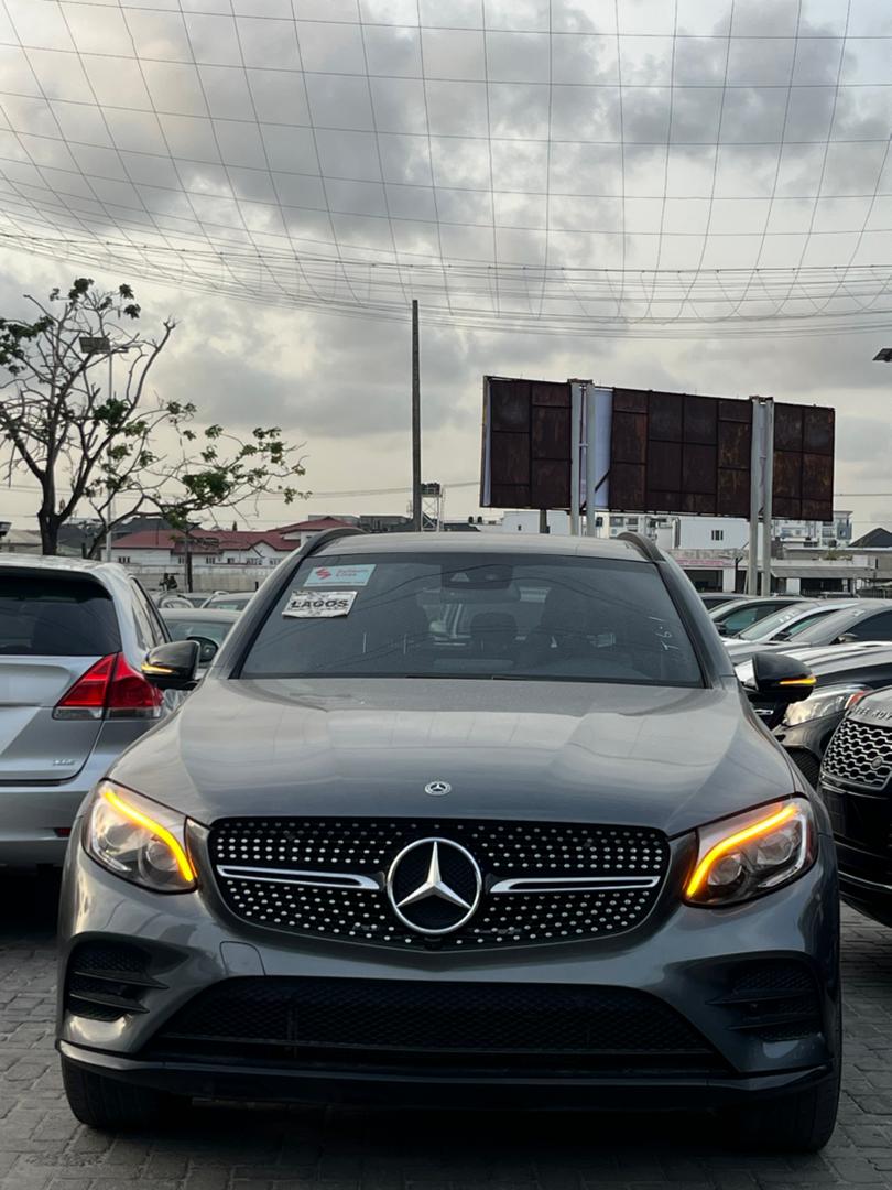 Mercedes Benz