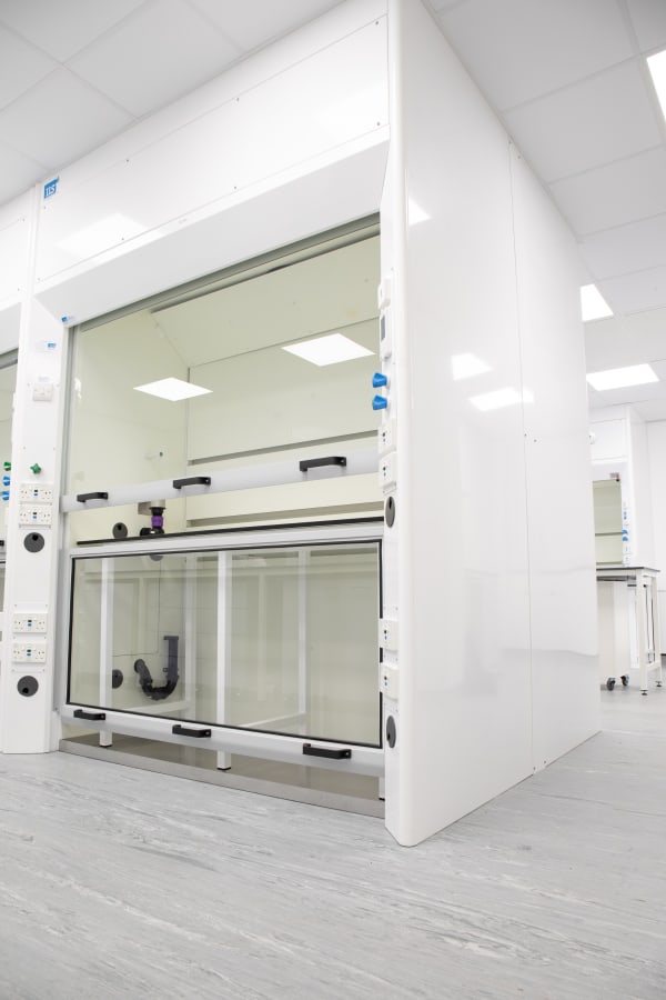 K8 Walk-In Fume Cupboard Detail