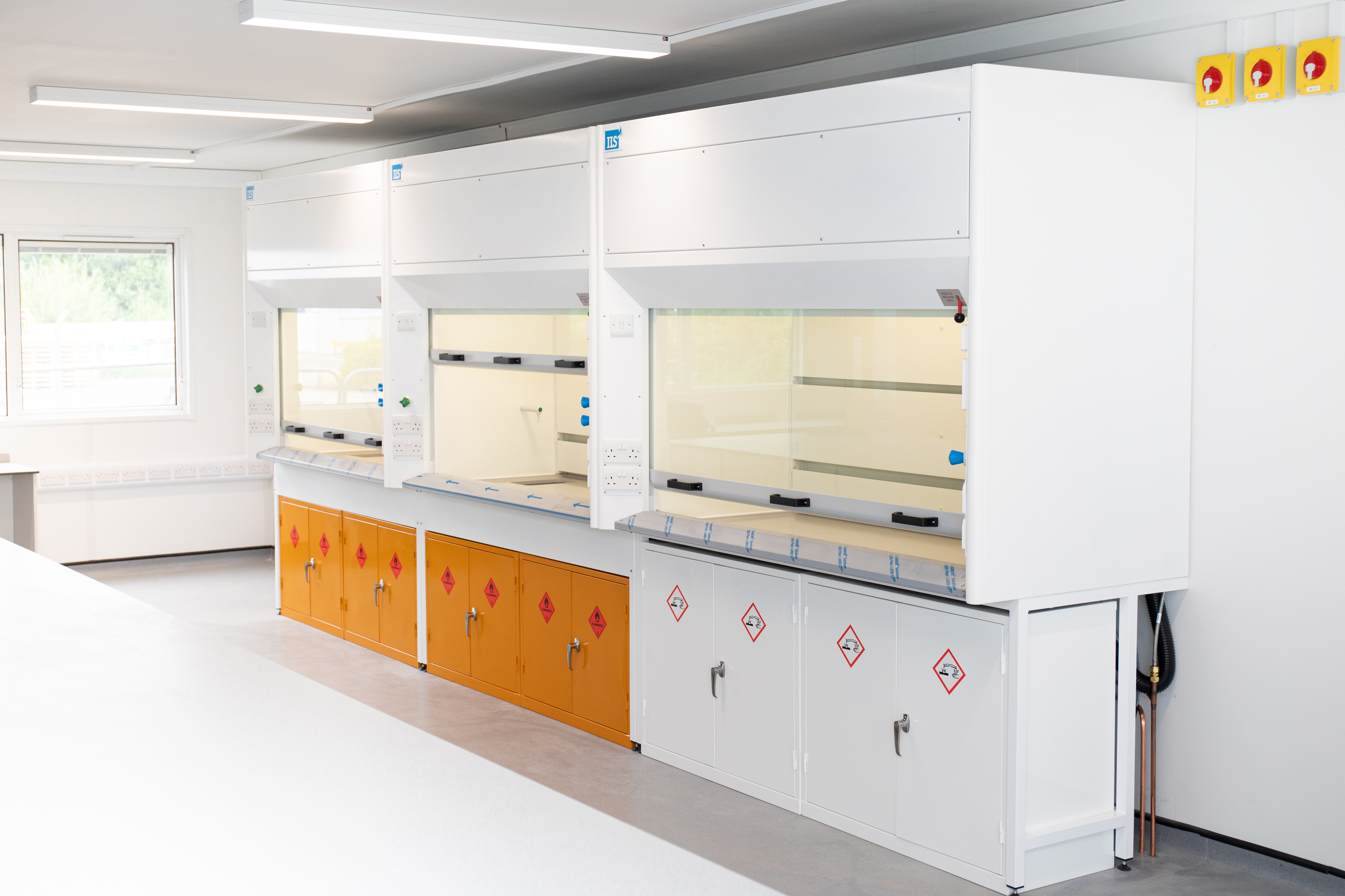 K8 Ducted Fume Cupboards