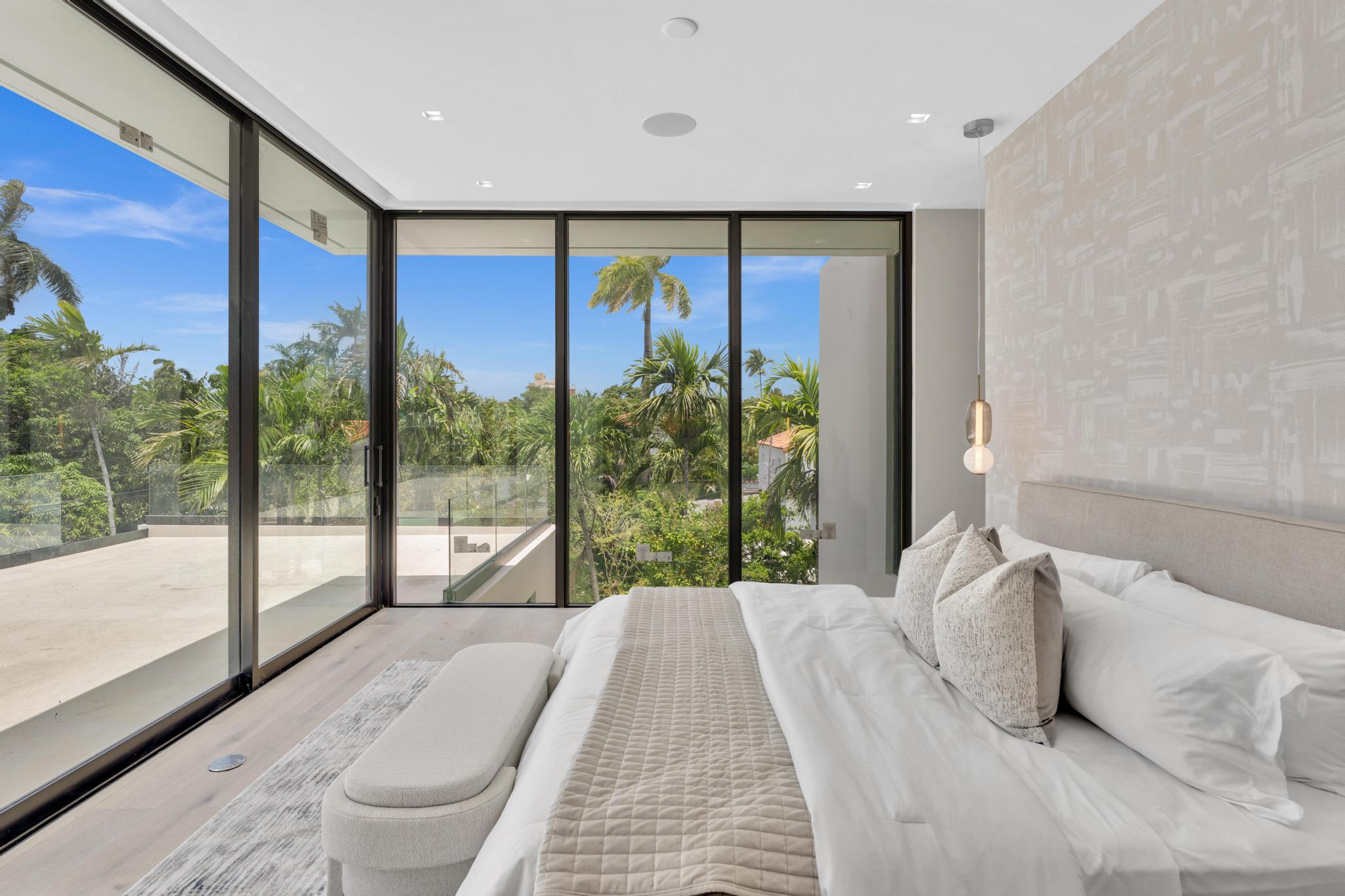 Sheridan modern residence - Image 6