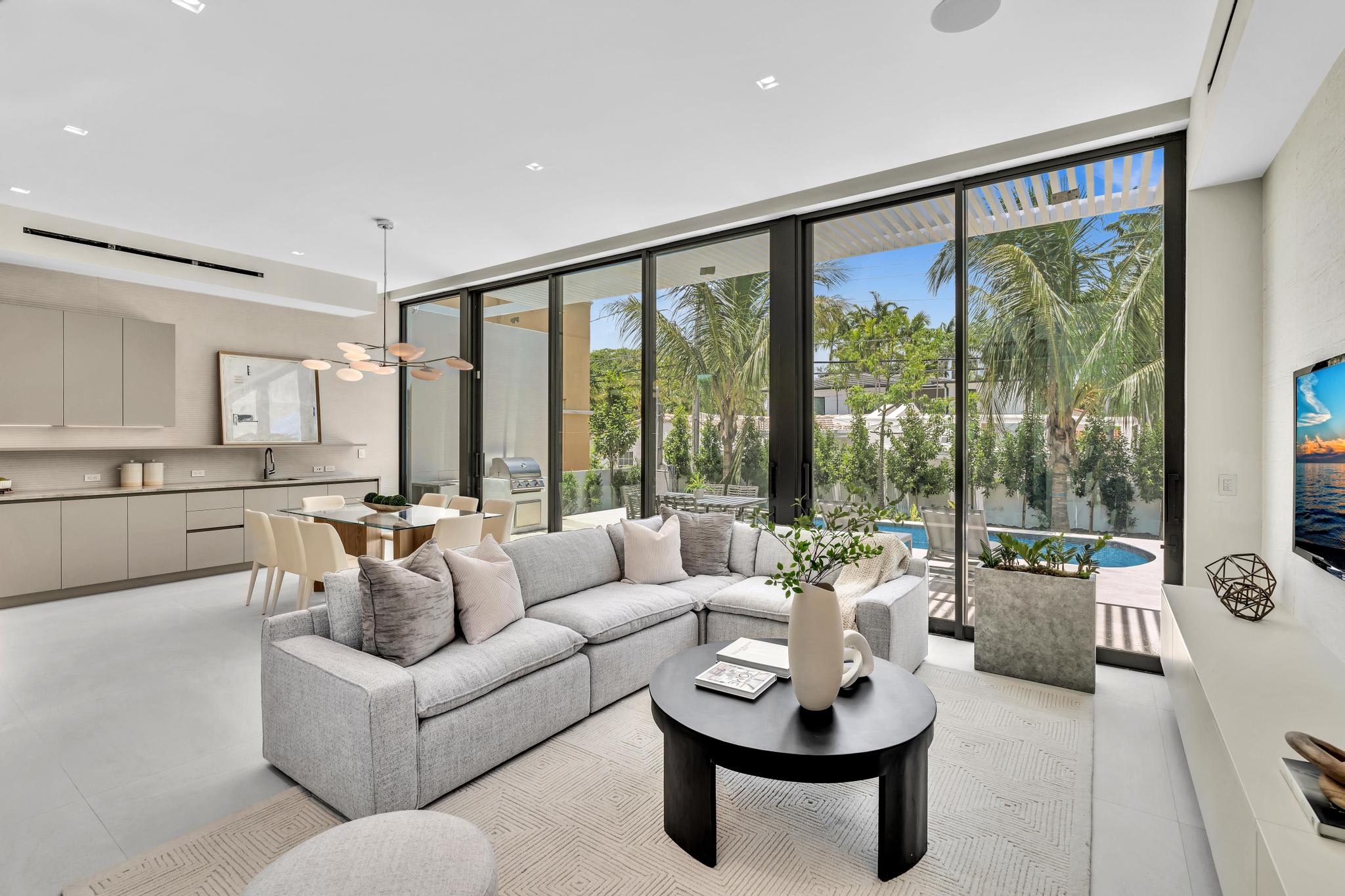 Sheridan modern residence - Image 9