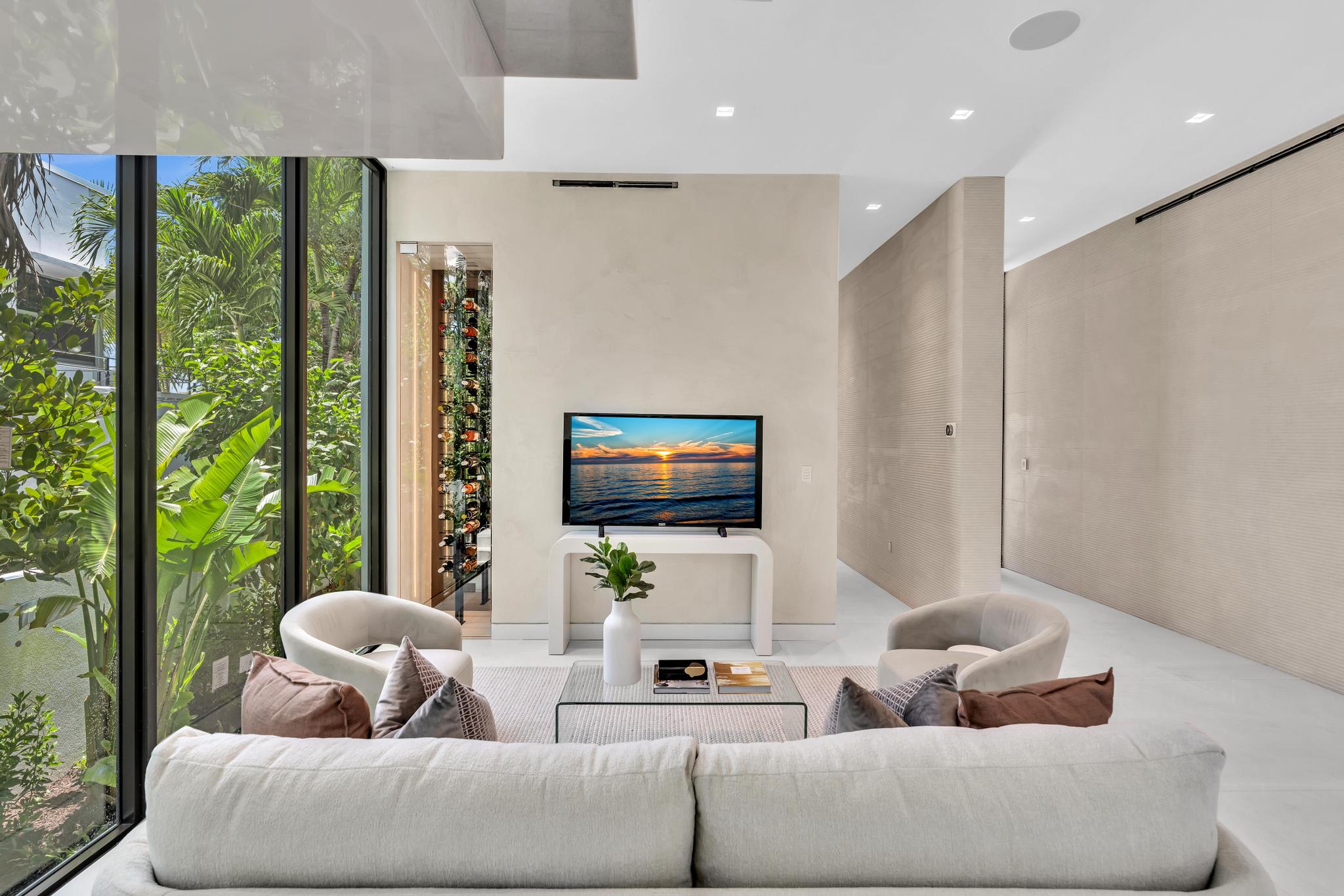 Sheridan modern residence - Image 14