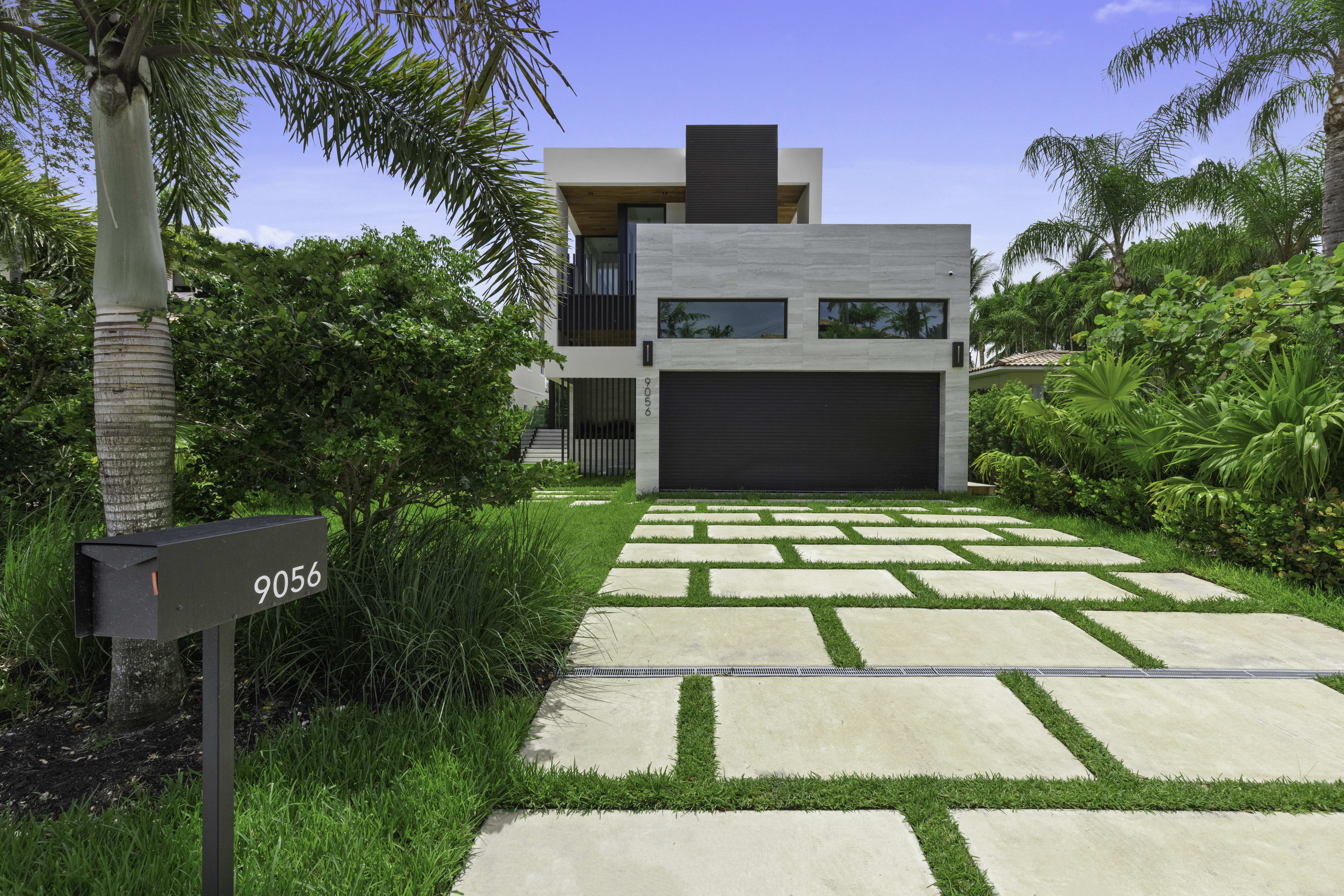 Waterfront Luxury state