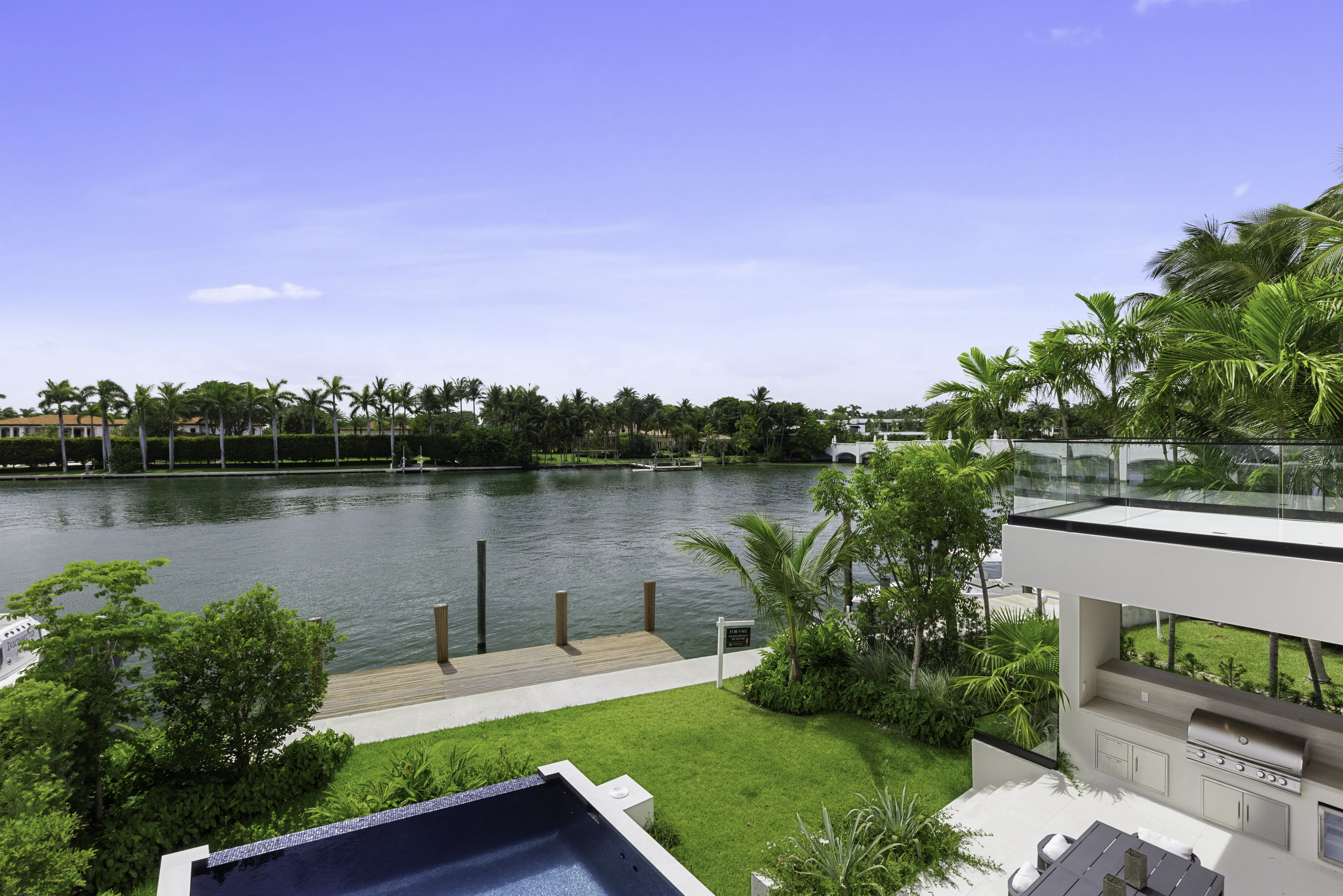 Waterfront Luxury state - Image 15