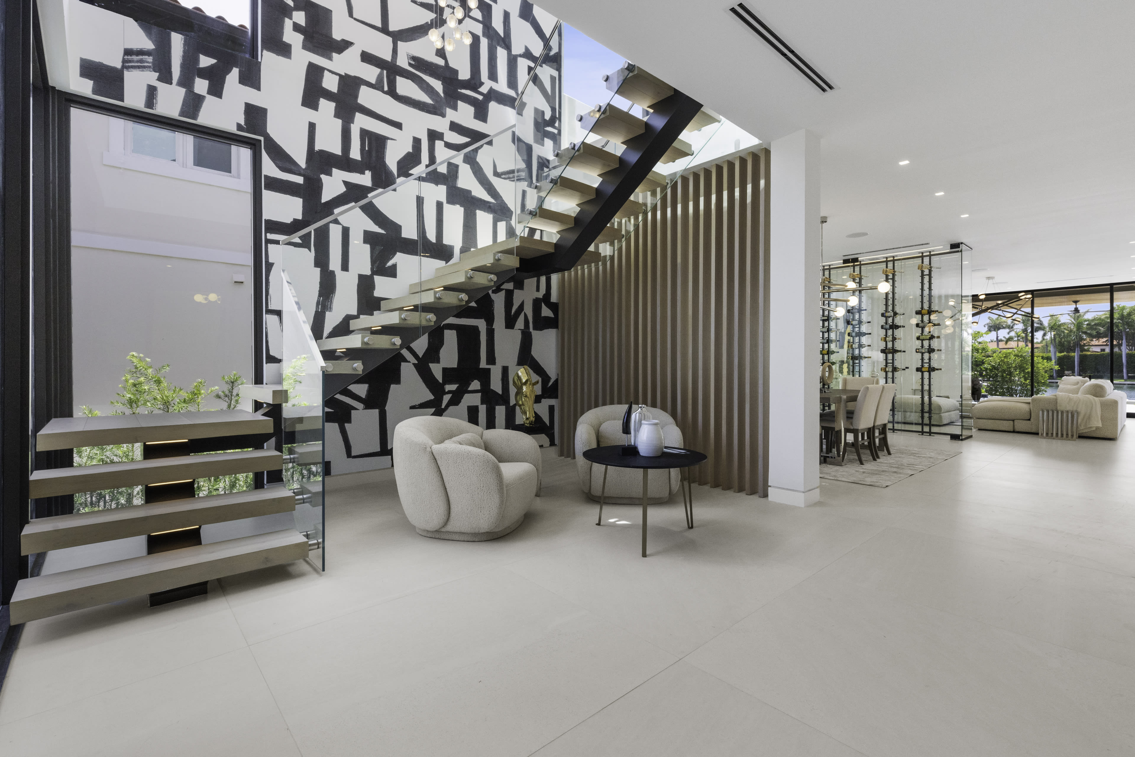 Waterfront Luxury state - Image 38