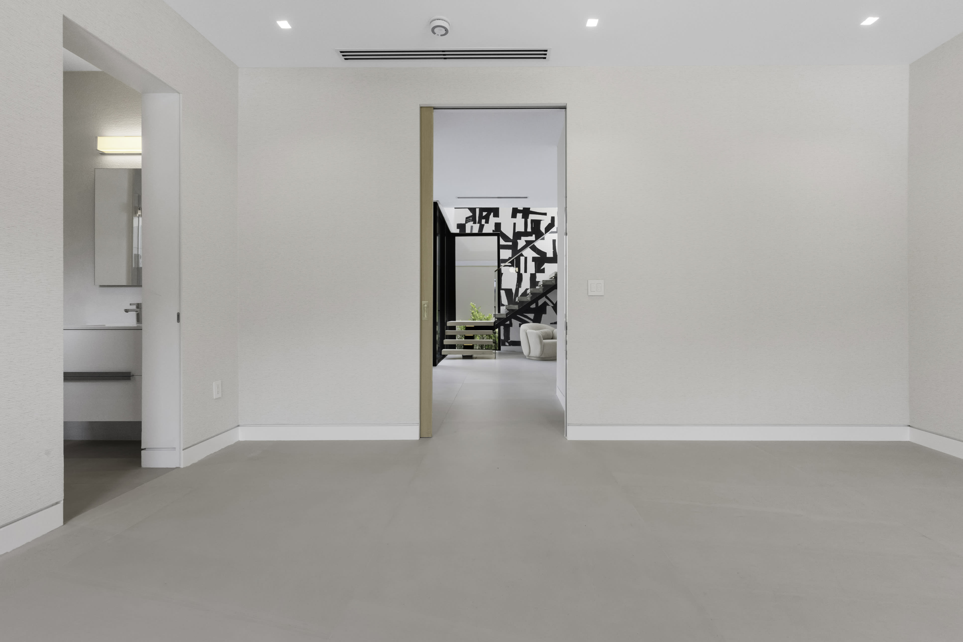 Waterfront Luxury state - Image 42