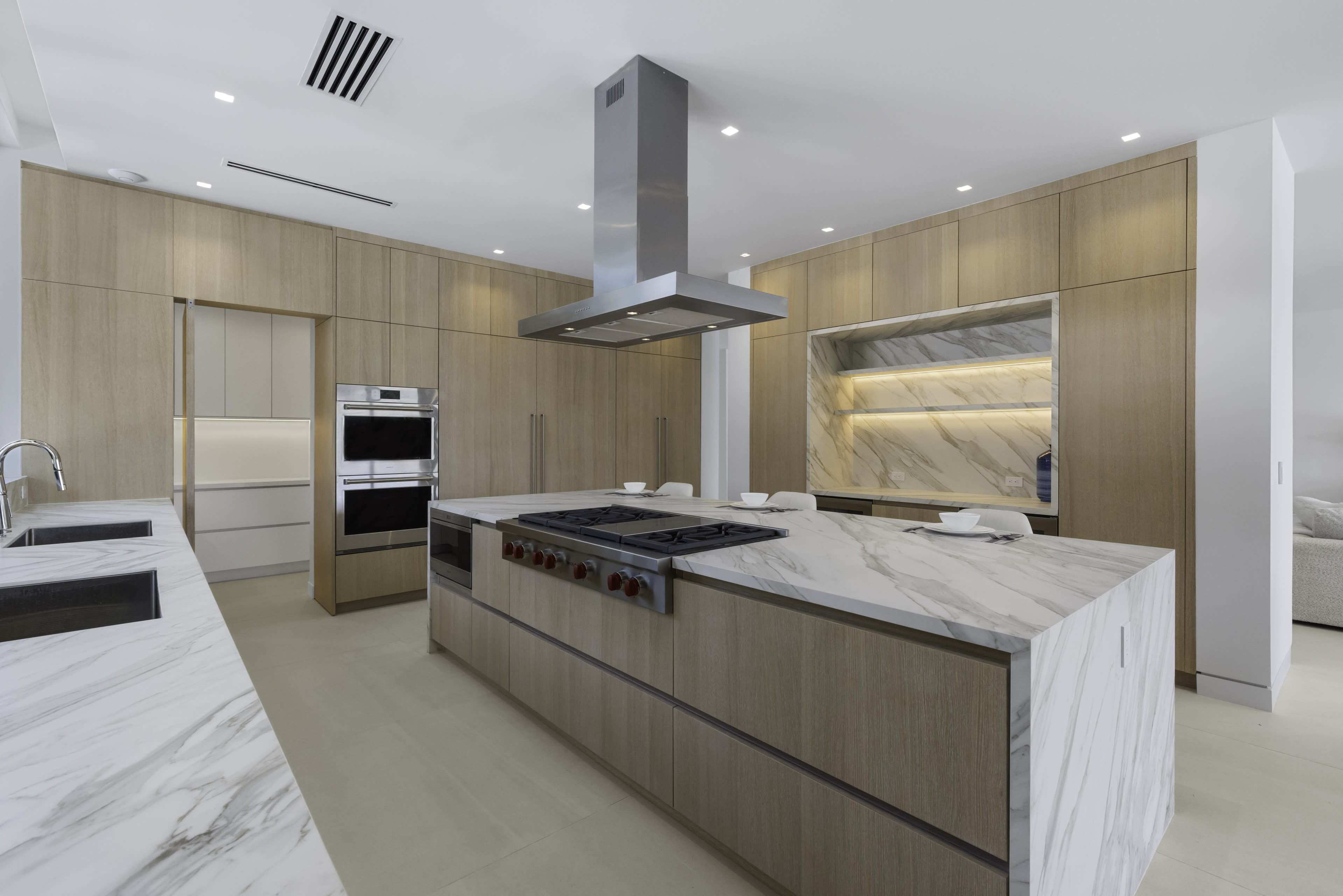 Waterfront Luxury state - Image 45