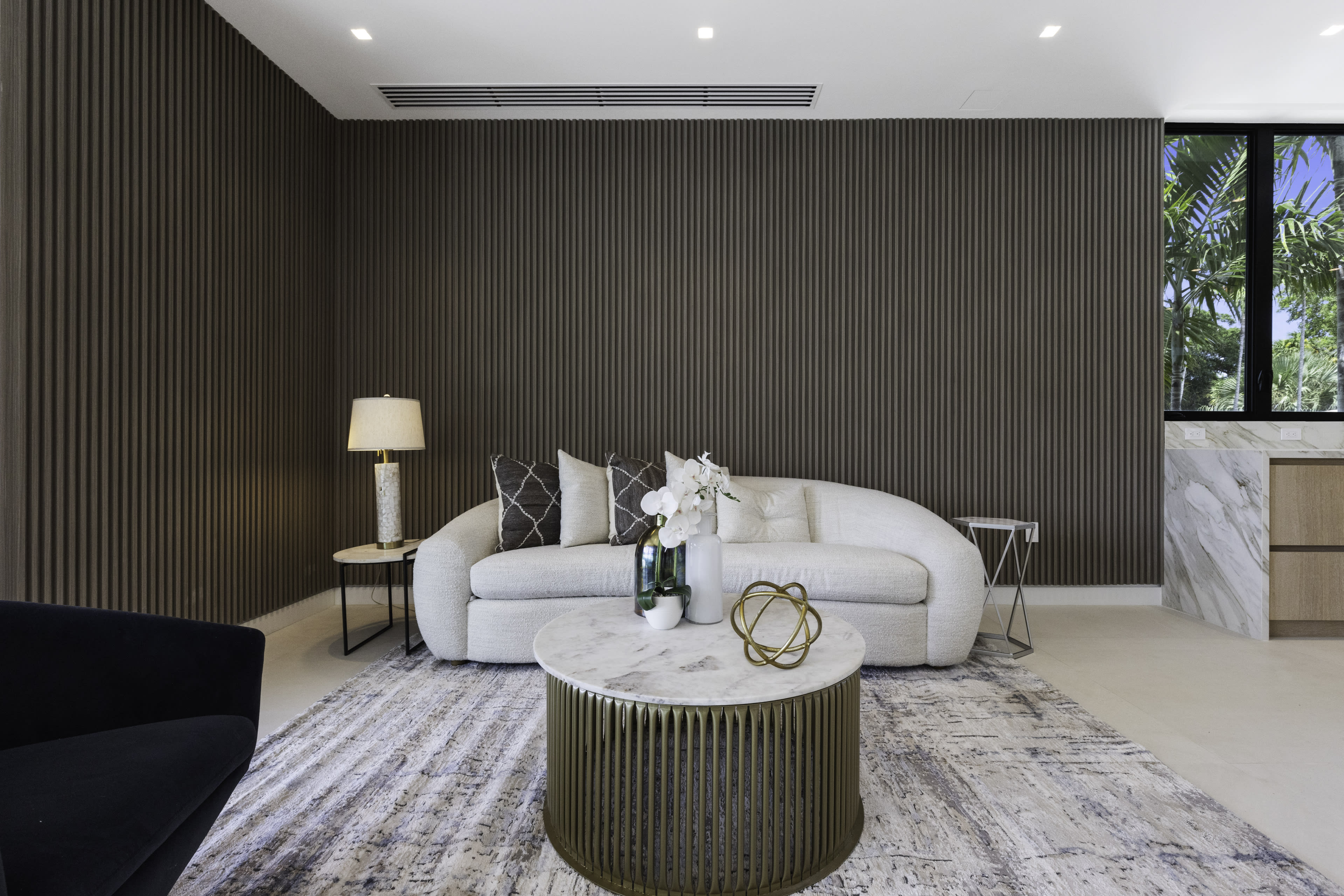 Waterfront Luxury state - Image 48