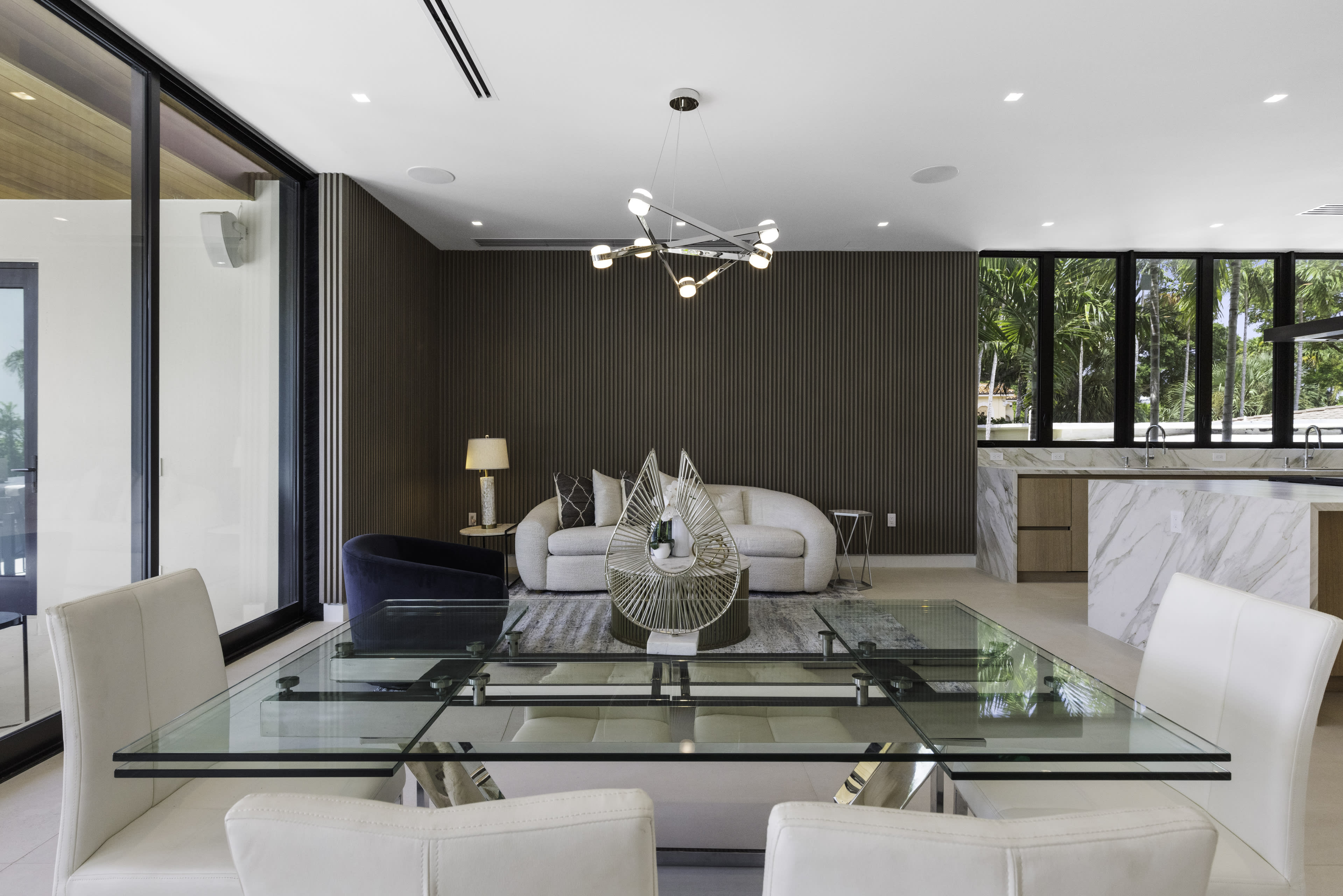 Waterfront Luxury state - Image 51