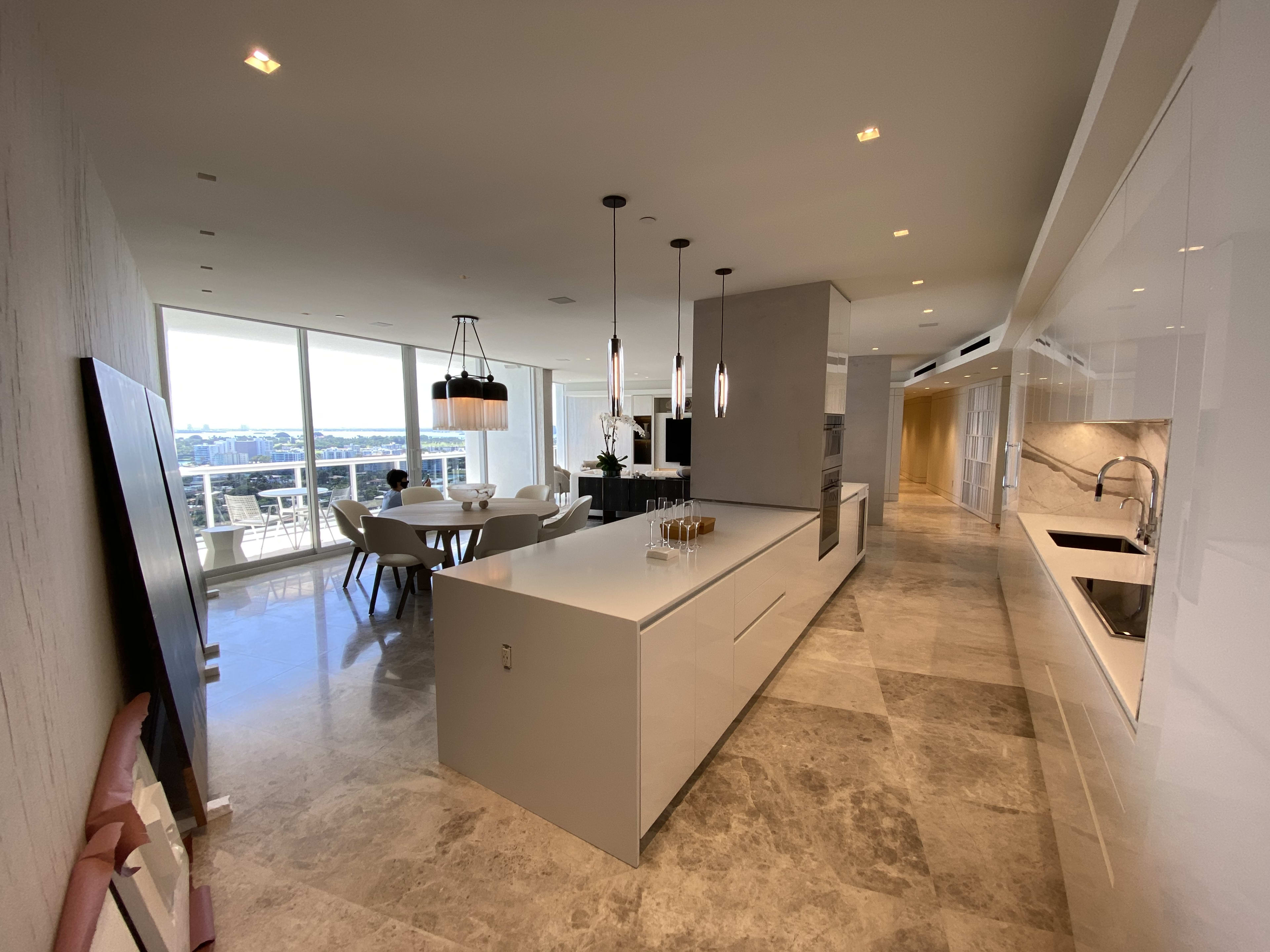 Majestic Towers at Bal Harbour - Image 1