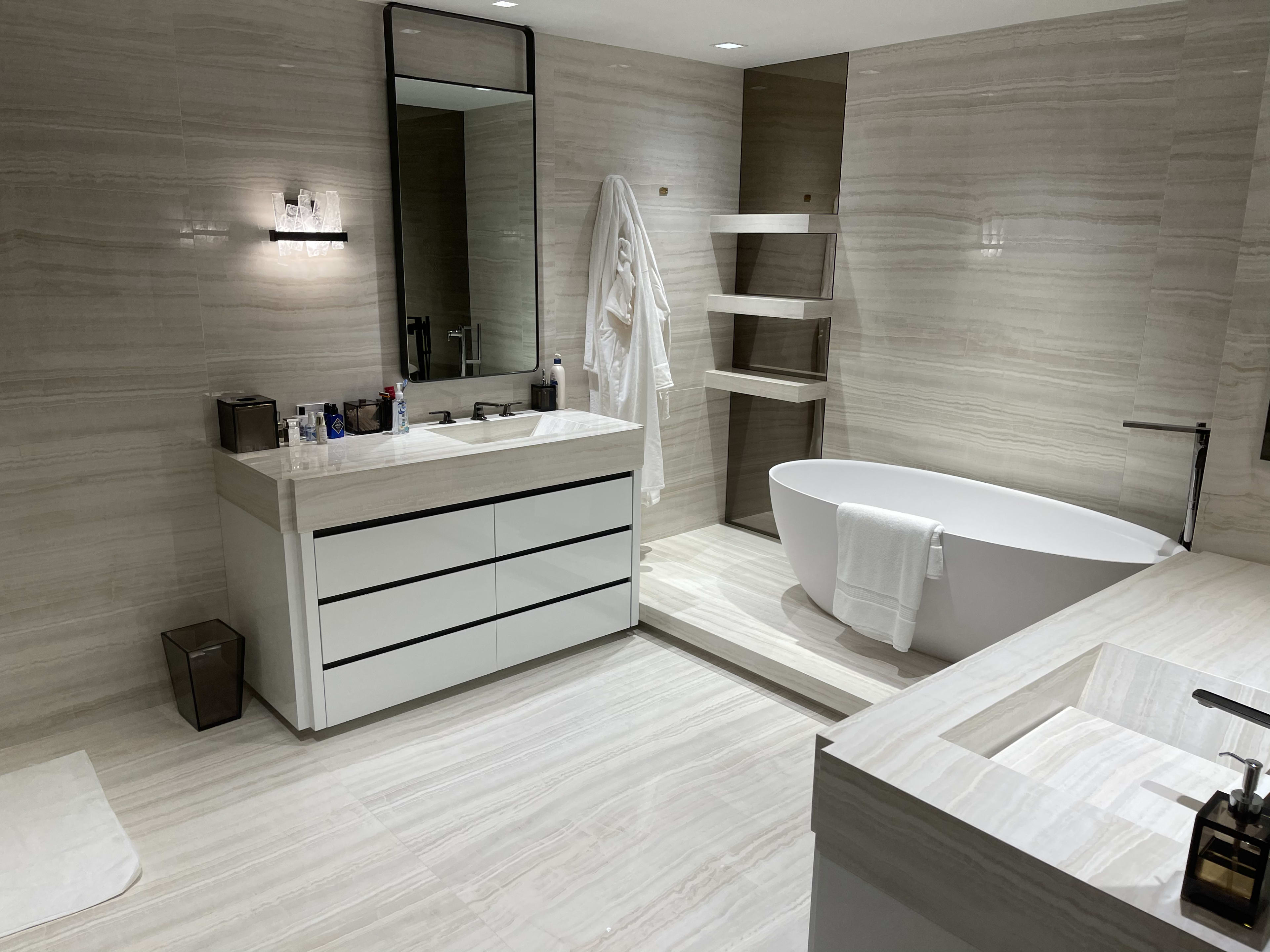 Majestic Towers at Bal Harbour - Image 6