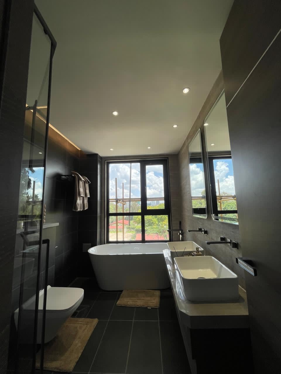 Bathtub