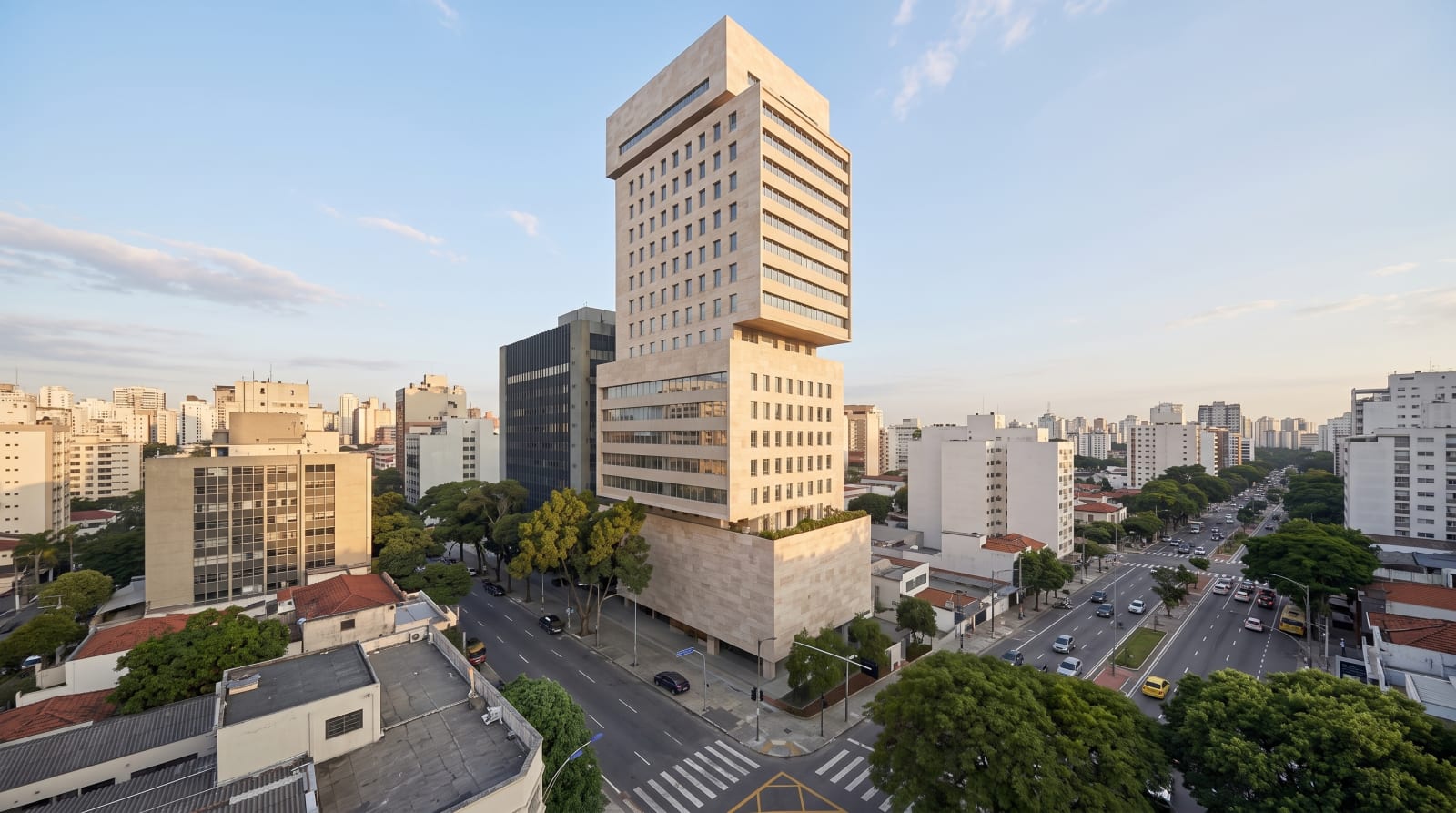 Santos Augusta Building by Isay Weinfeld
