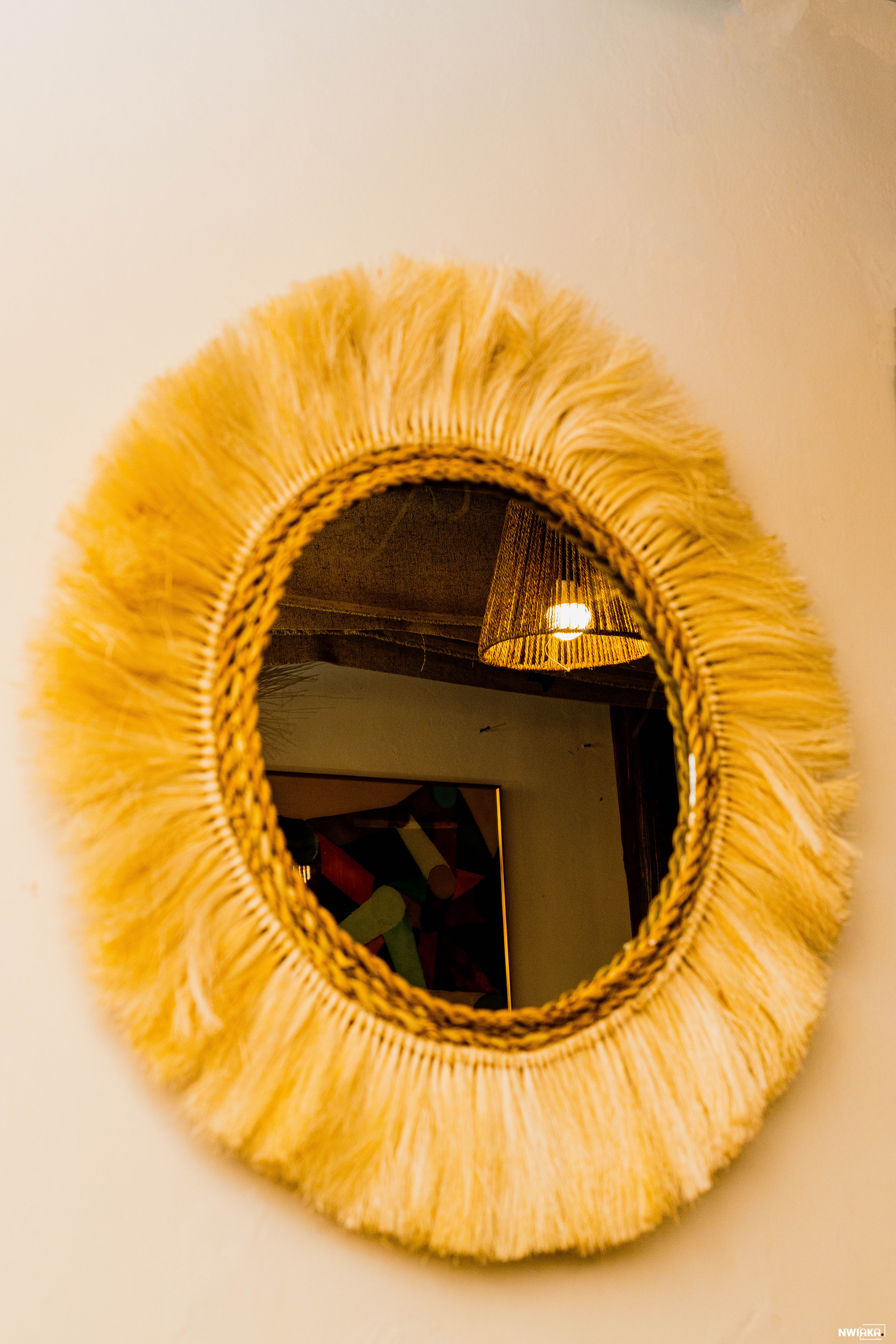 Raffia Edge circular wall mirrow