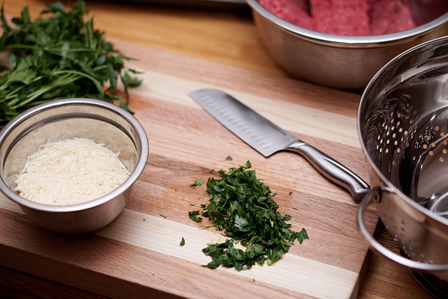 나무 도마 위 세균