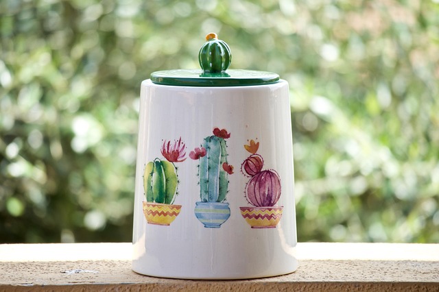 깔끔하게 정리된 조미료 용기