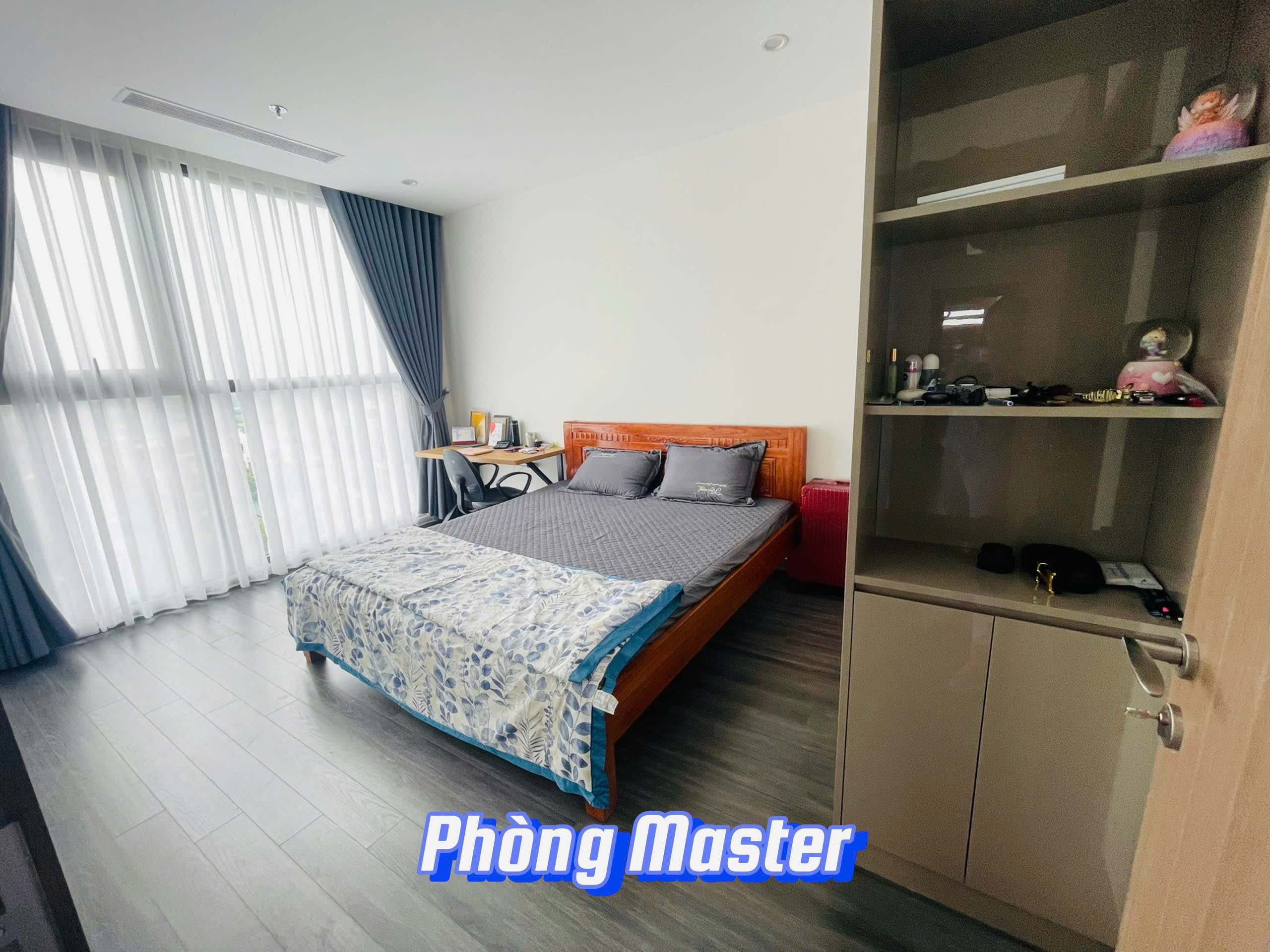 Phòng ngủ master rộng 15m²