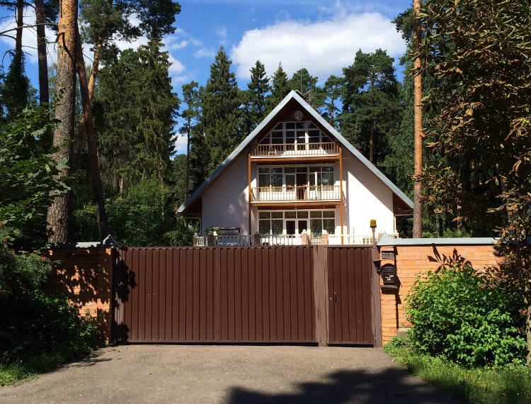 dacha near moscow