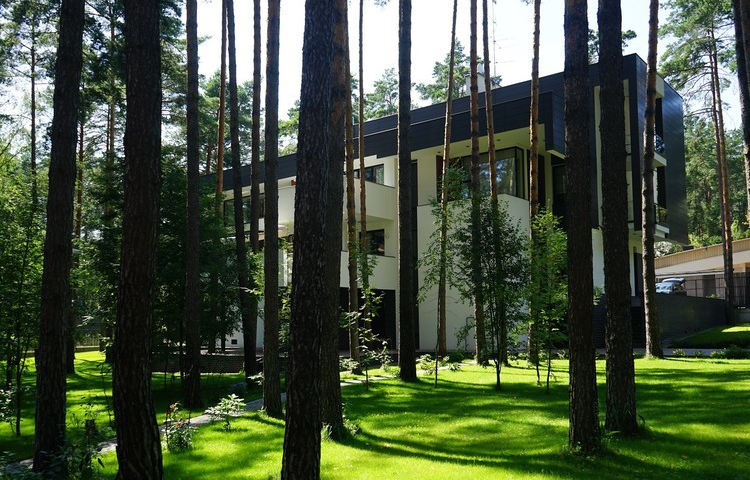 russian dacha near rublevka