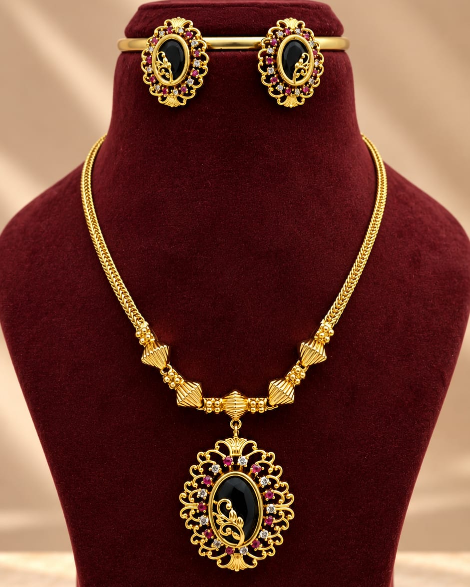 Elegant gold toned necklace with earrings - photo 1