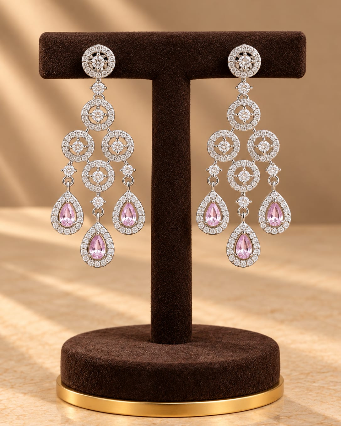 A luxurious diamond-style necklace and matching chandelier earring set - photo 2