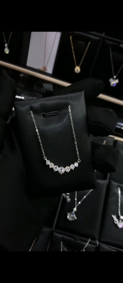 Diamond necklace/Earrings