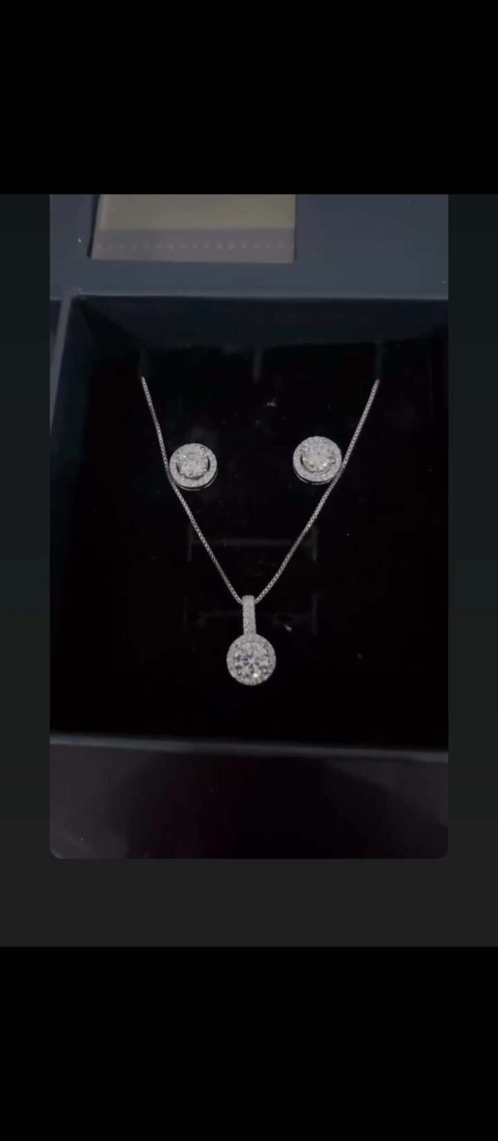 Diamond jewelry set