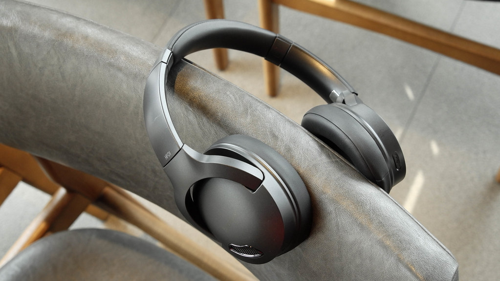 Sony WH-1000XM5