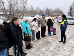 Студенты медицинского колледжа посетили ГАИ Новоуральска в рамках экскурсии