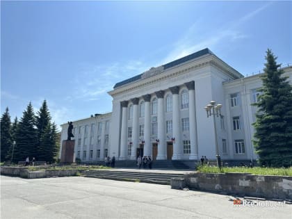 В Нижнем Тагиле началась реконструкция площади у Машиностроительного техникума