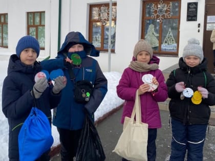 Активисты «Движения Первых» поддерживают добрые новогодние традиции