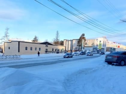 Улица Свердлова не для стоянки автомобилей