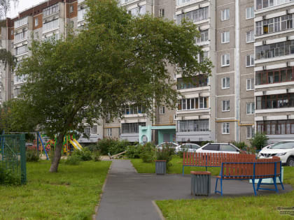 Ремонт дворовой территории на улице Академика Постовского