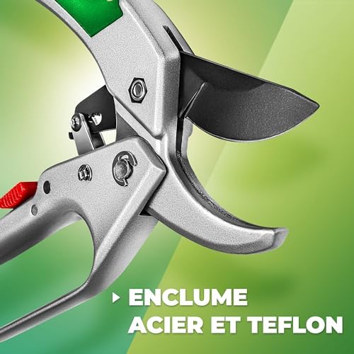 Vue 2 de GRÜNTEK Sécateur de Jardin