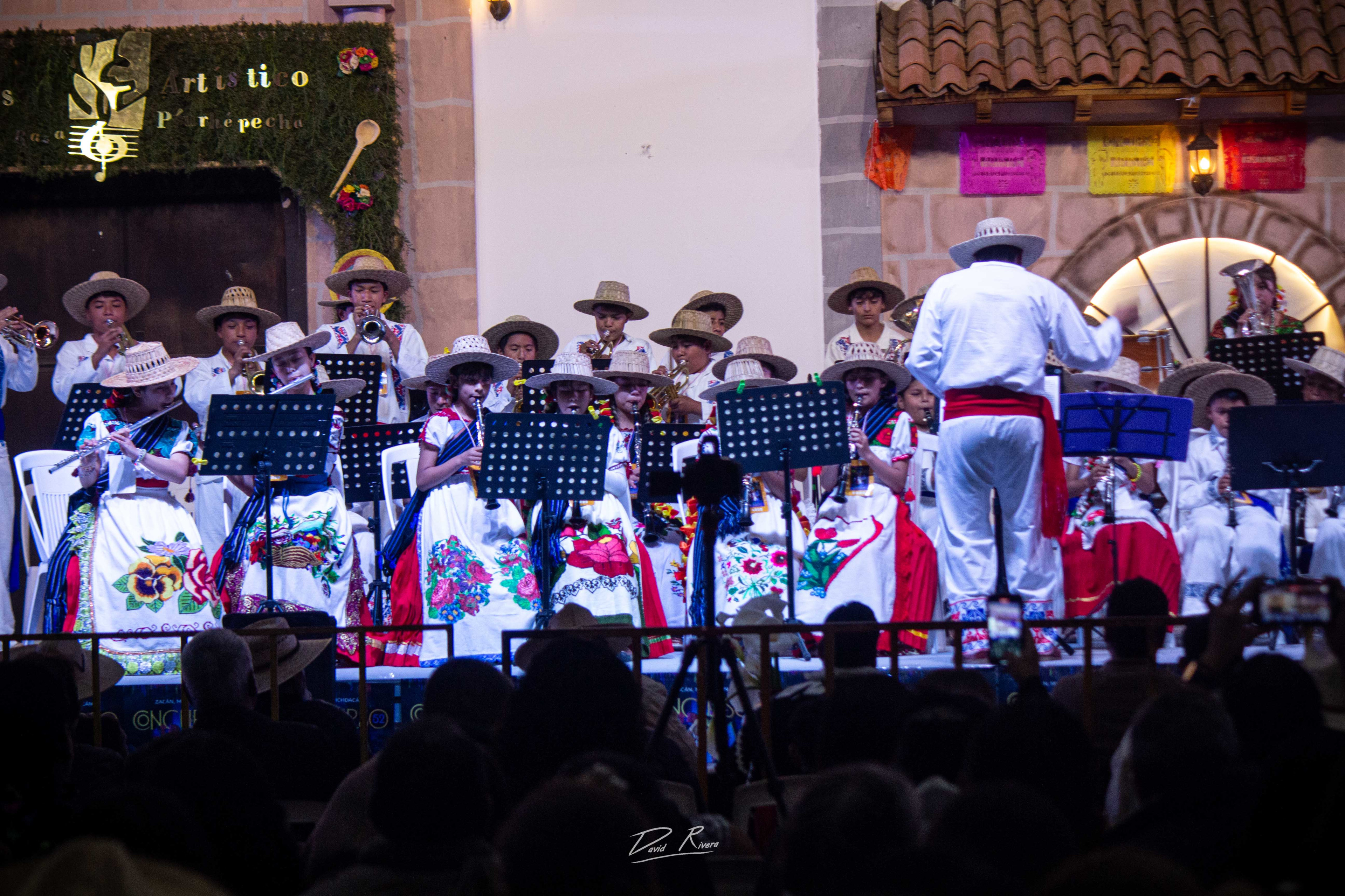 BANDA SINFÓNICA DE IHUATZIO - Fotografía 7