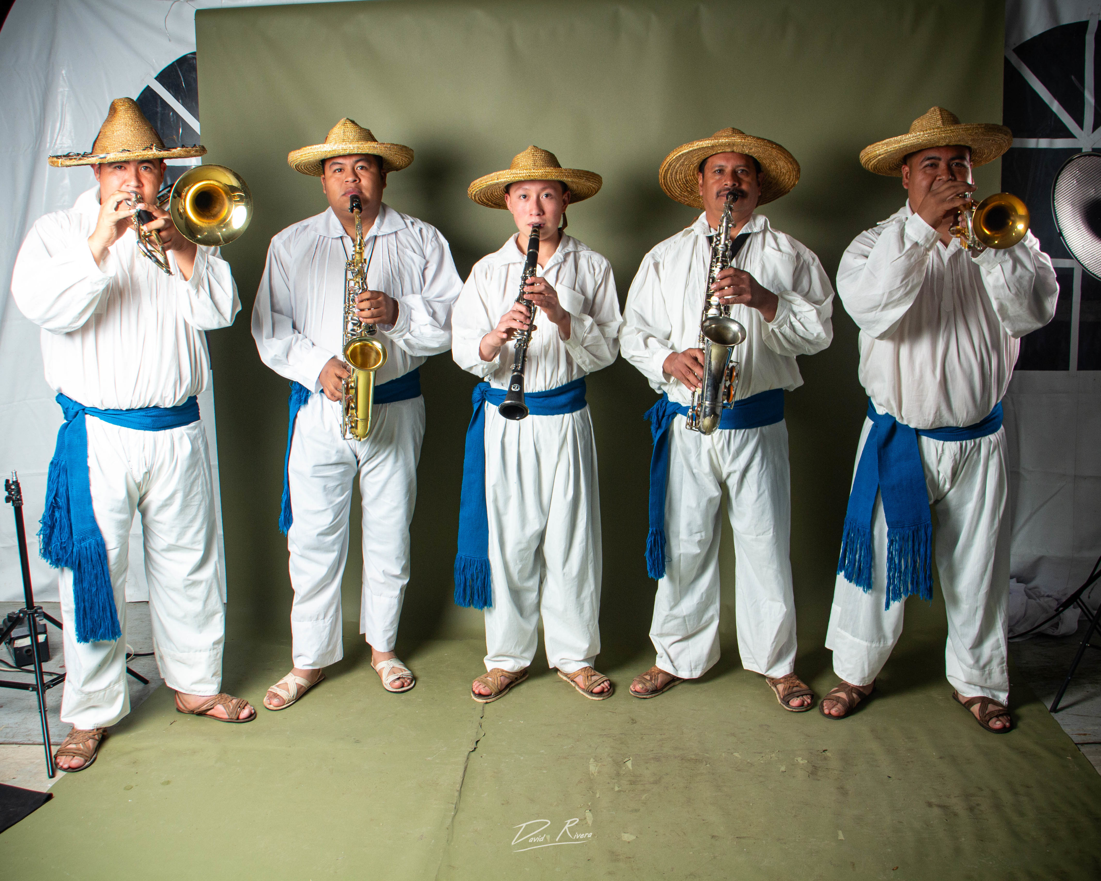 ORQUESTA HERMANOS MORALES - Fotografía 8