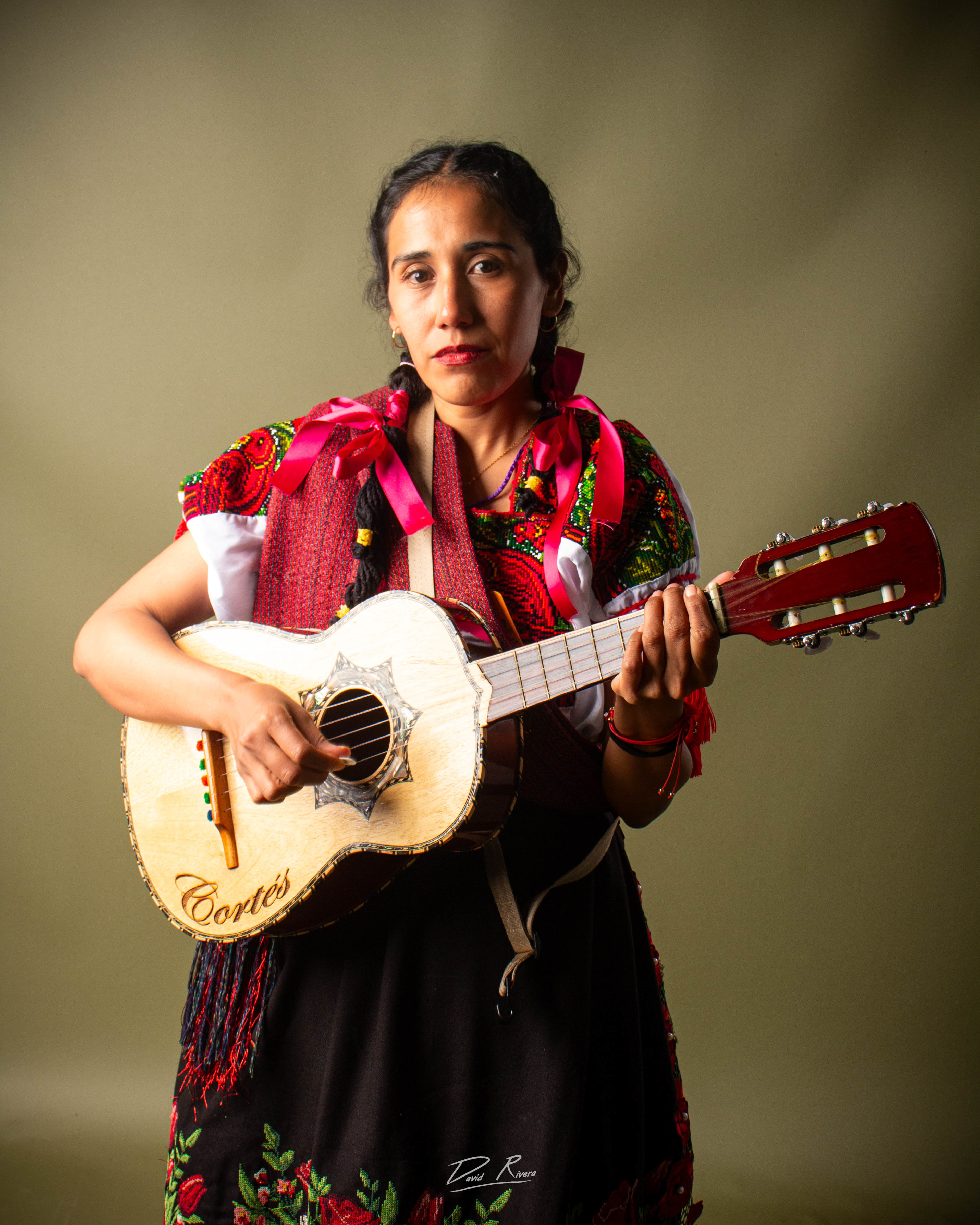 ORQUESTA TINHARHANI DE TINGAMBATO - Fotografía 23