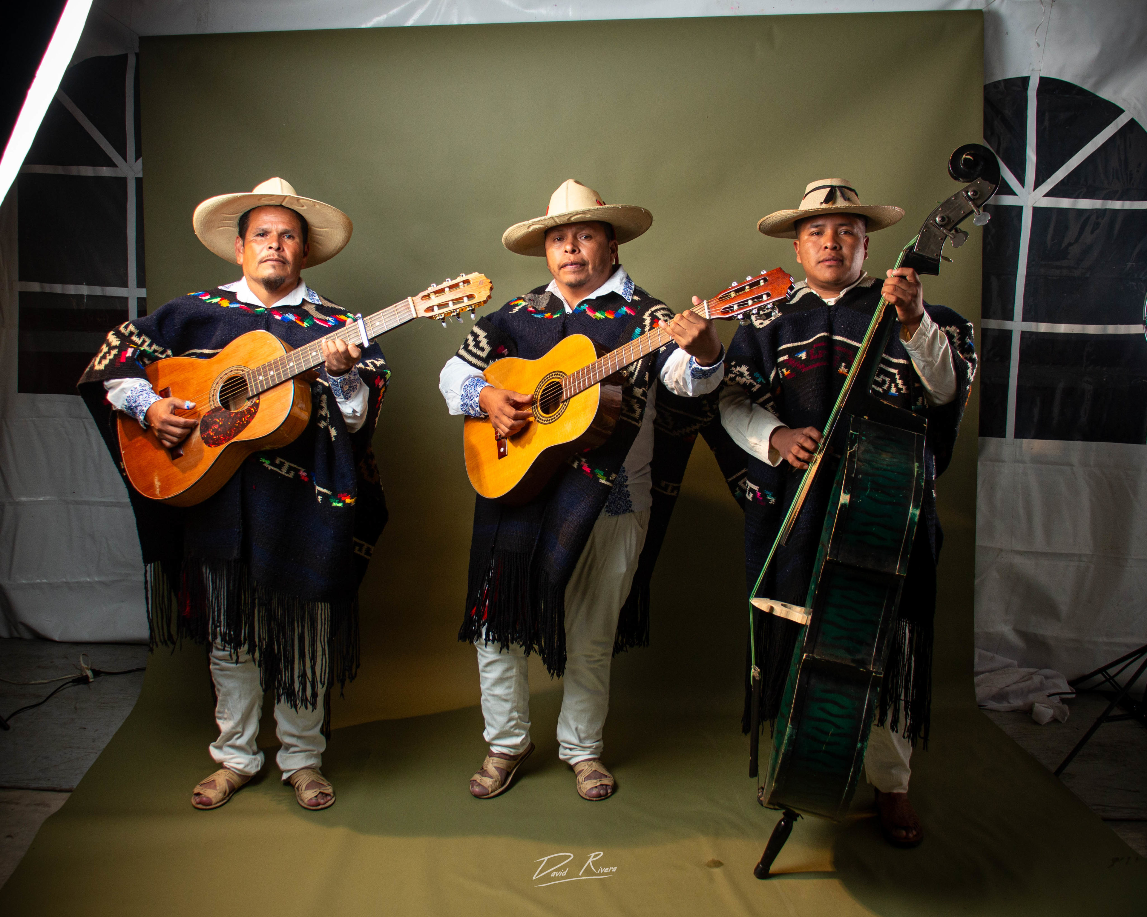PIRERIS LUPILLO Y NALO Y AMIGOS DE LA SIERRA - Fotografía 17
