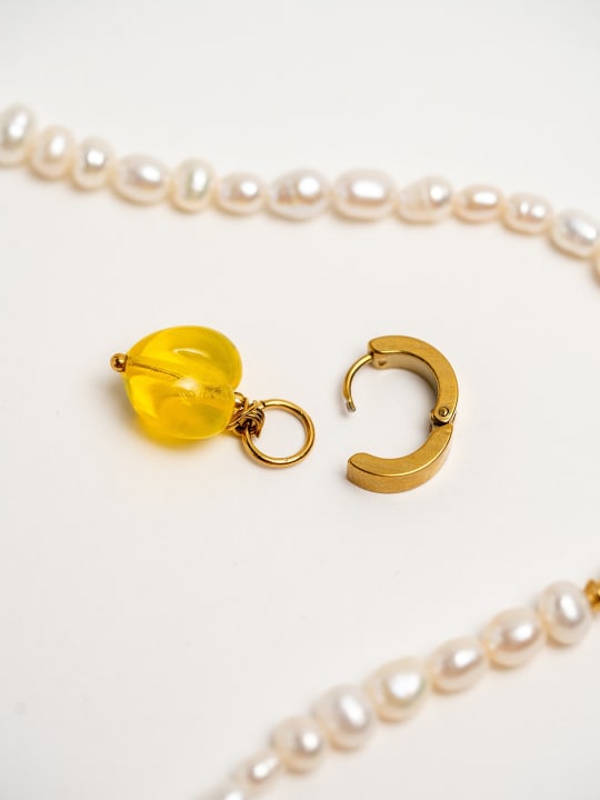 Pendant "Golden Glow Heart" hovered