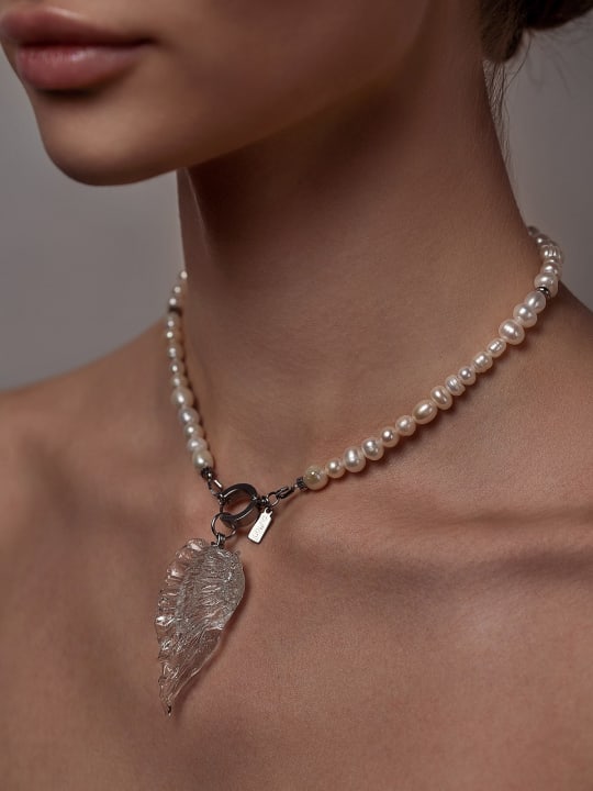 Pendant "Crystal Wing" hovered