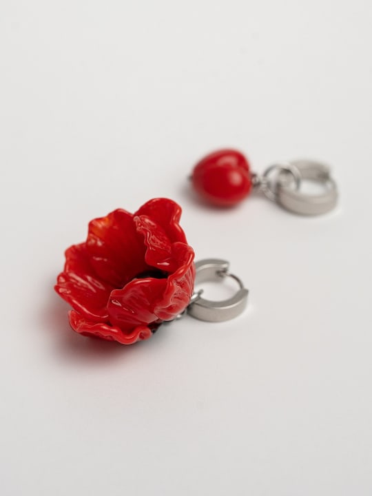 Earrings "Wild Poppy" hovered